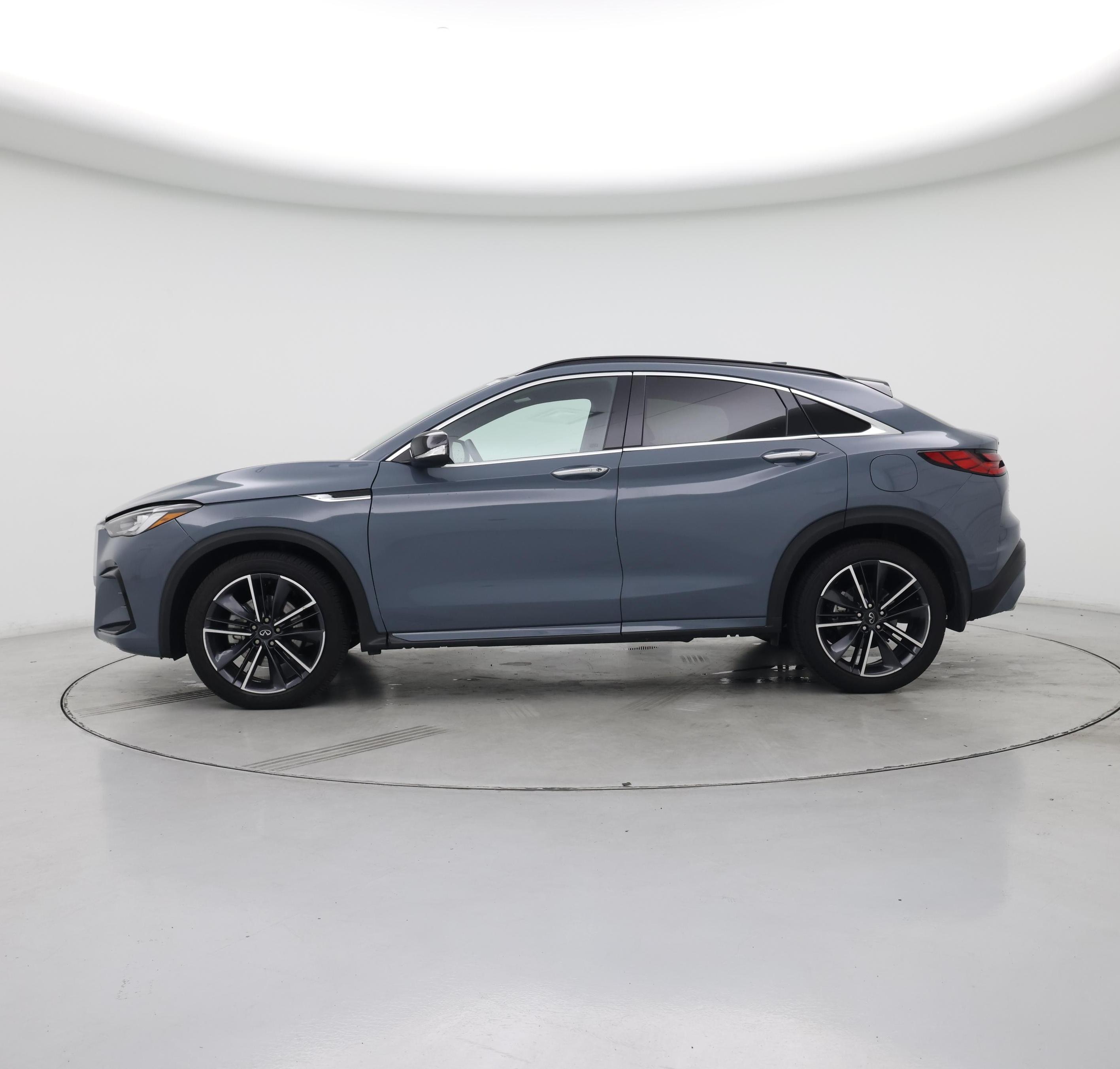 Thumbnail: 2023 INFINITI QX55 - 3