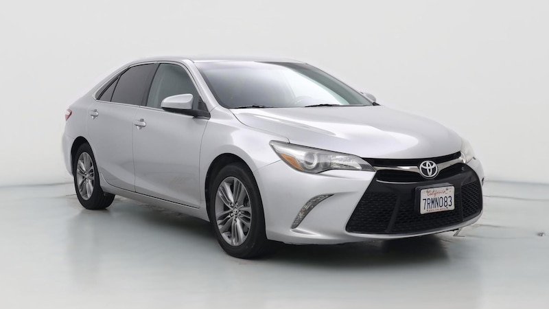 2016 Toyota Camry SE Hero Image