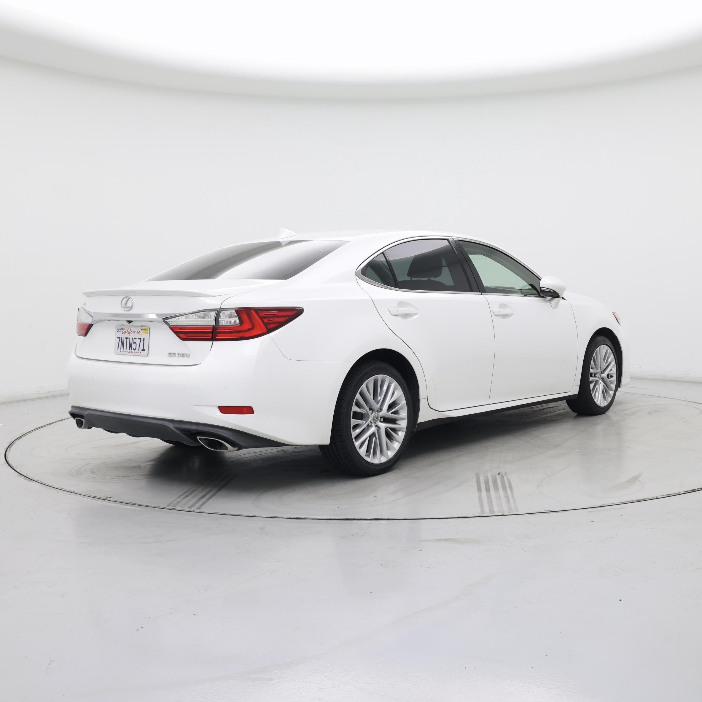 Thumbnail: 2016 Lexus ES - 8