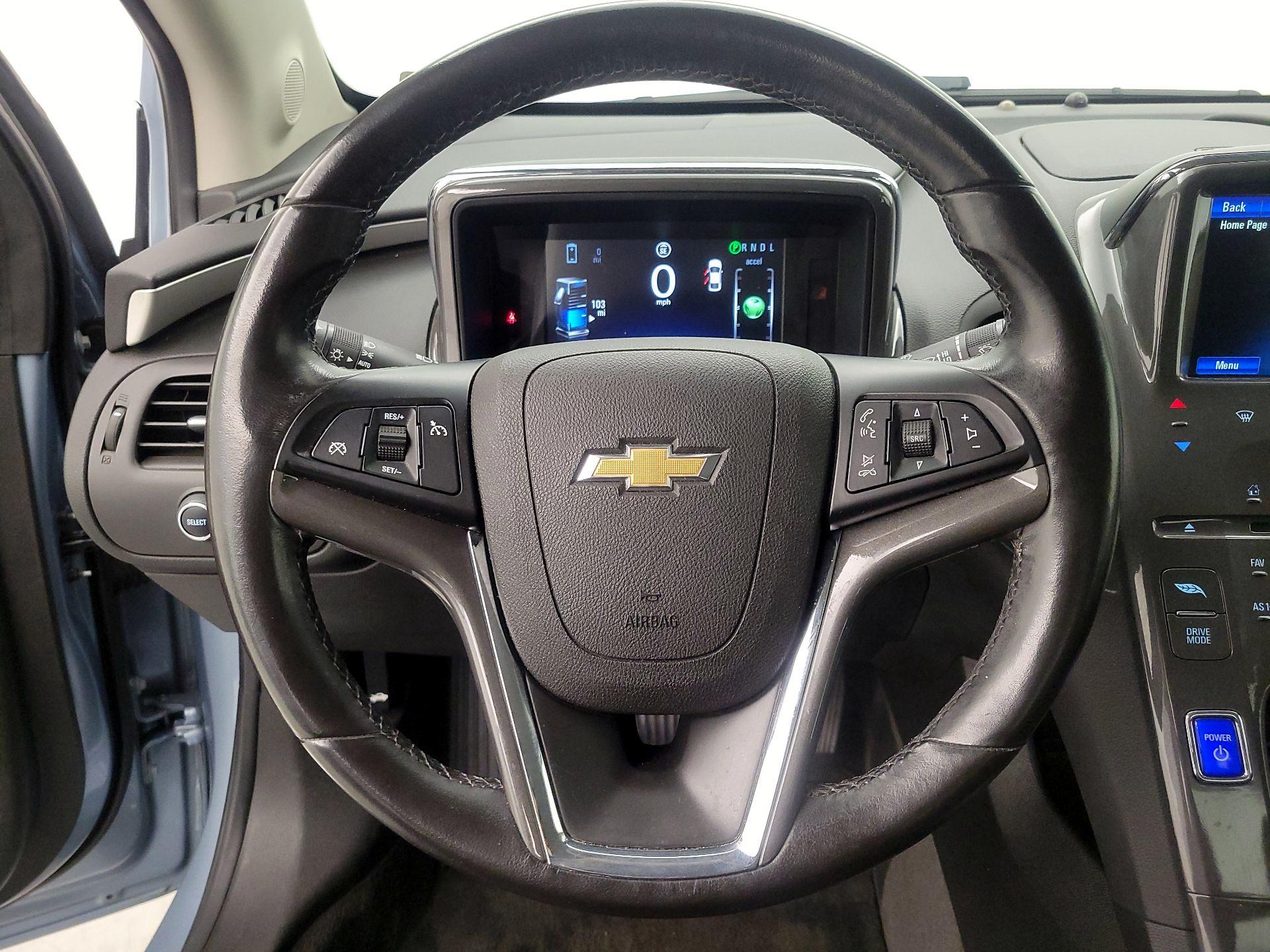 Thumbnail: 2015 Chevrolet Volt - 10