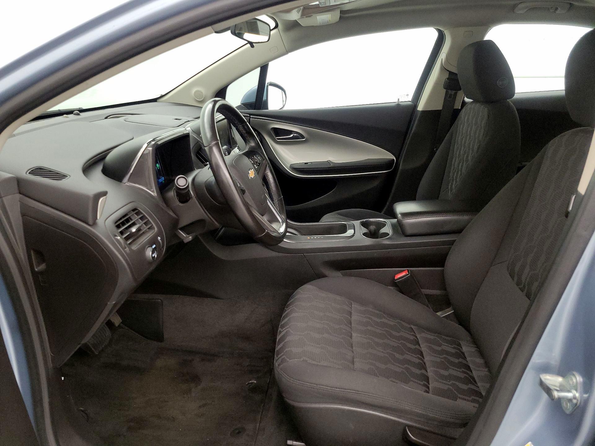 Thumbnail: 2015 Chevrolet Volt - 11