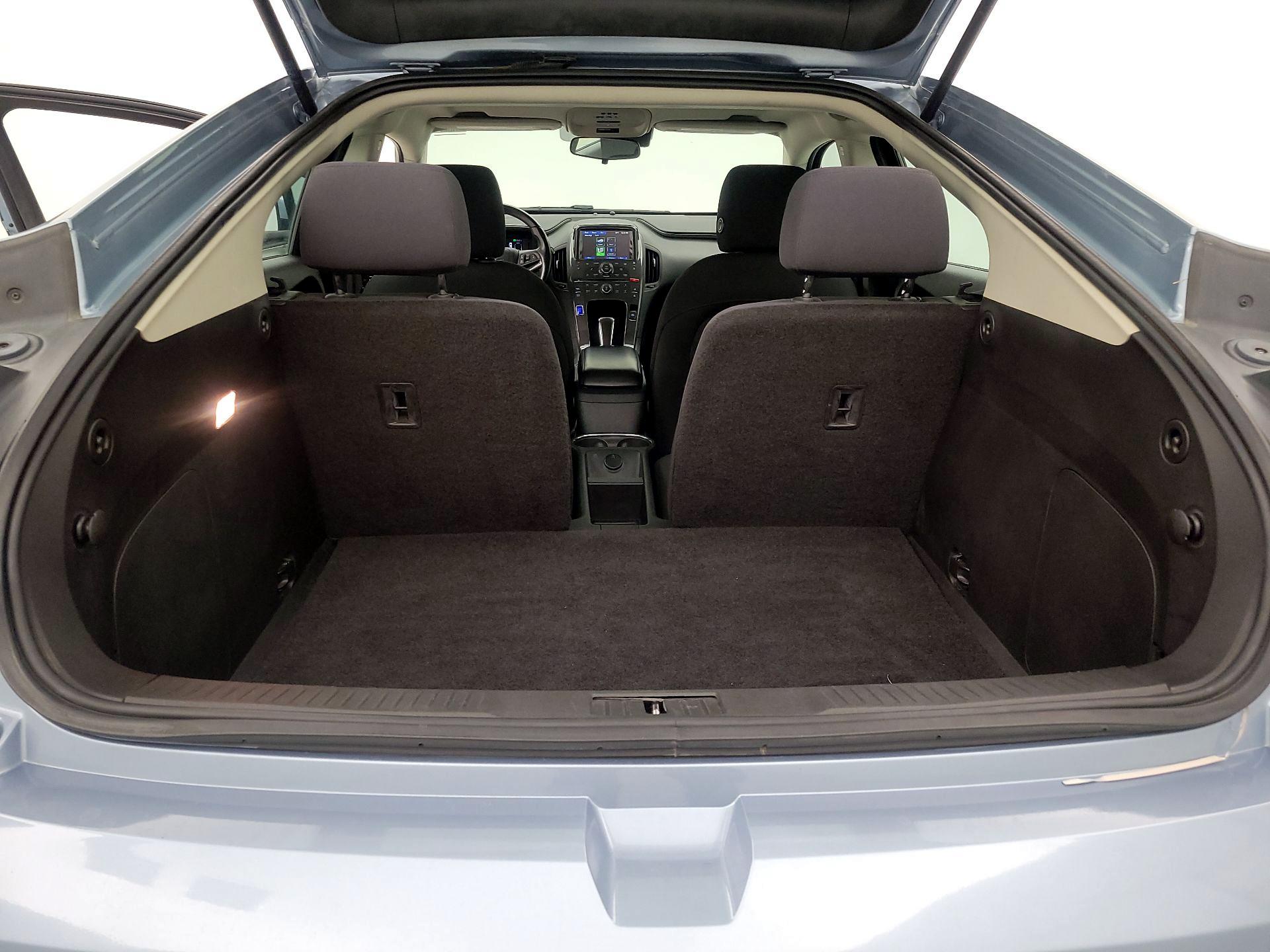 Thumbnail: 2015 Chevrolet Volt - 18