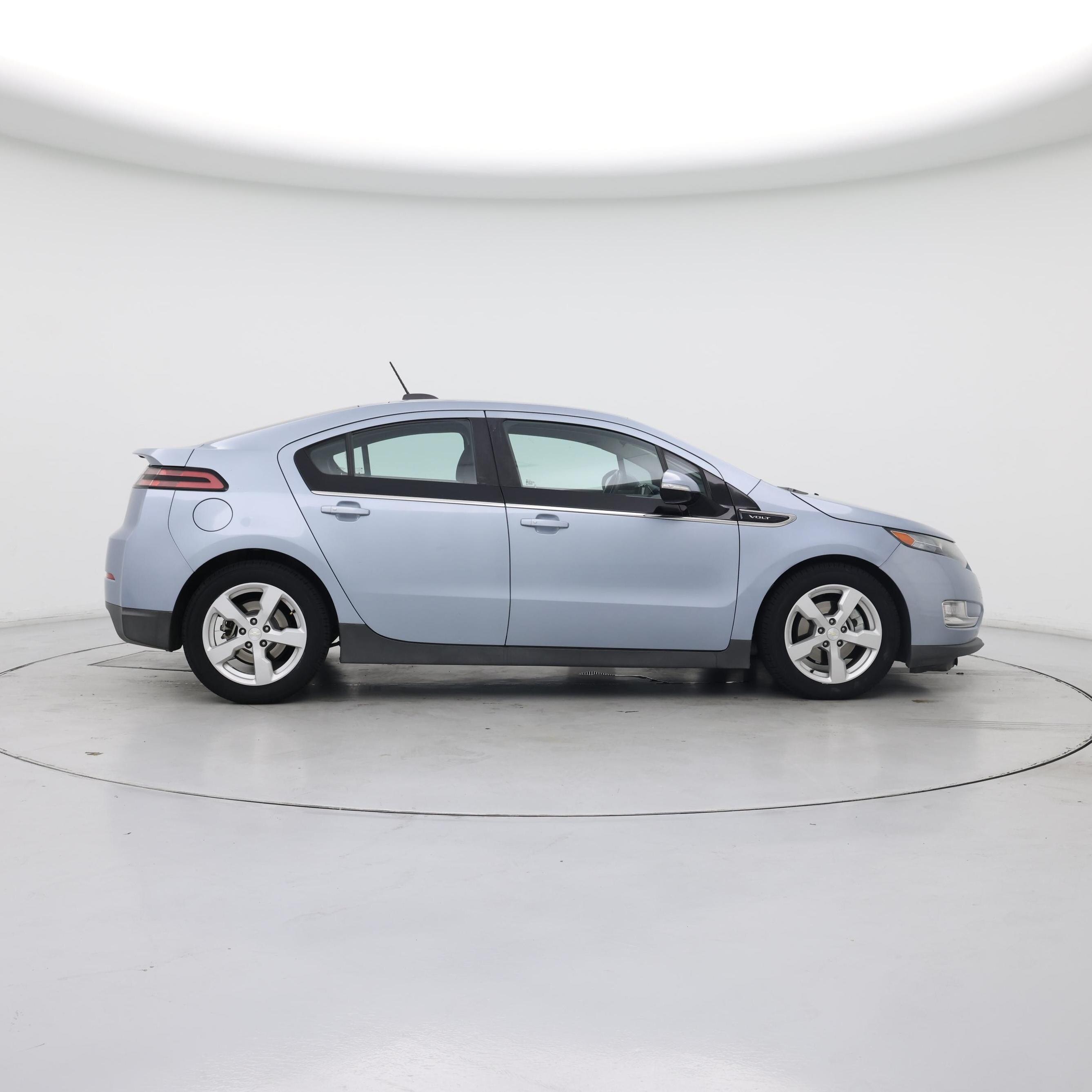 Thumbnail: 2015 Chevrolet Volt - 7