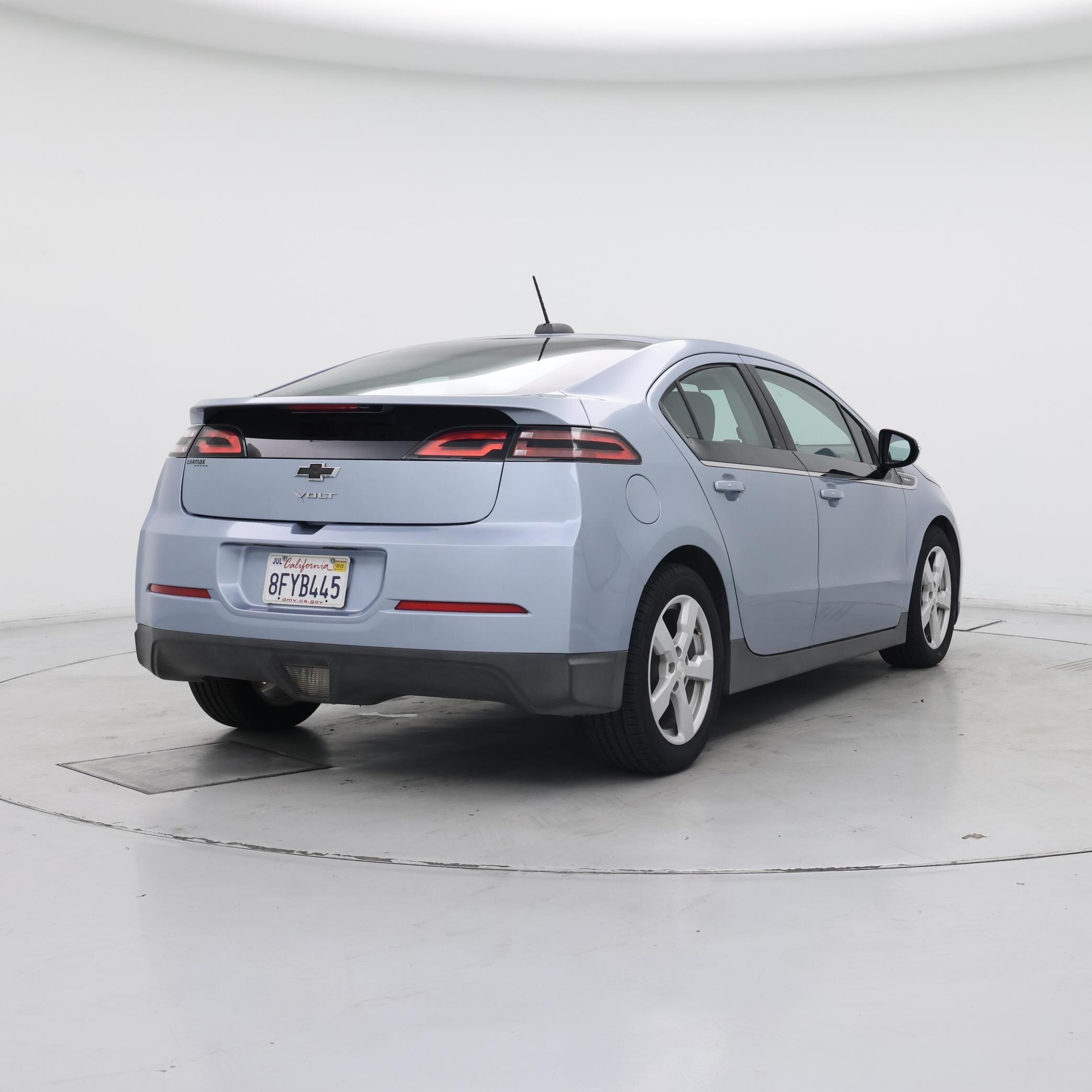 Thumbnail: 2015 Chevrolet Volt - 8