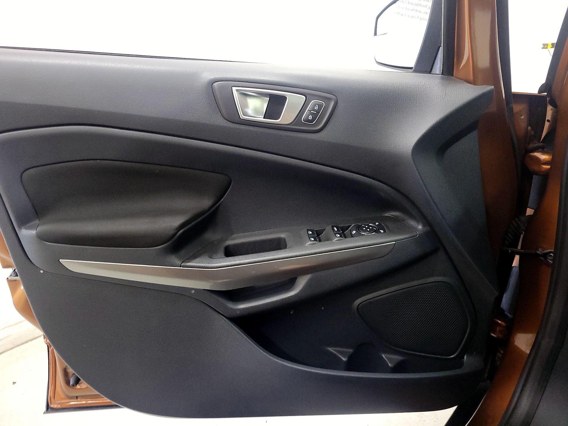 Thumbnail: 2018 Ford EcoSport - 12
