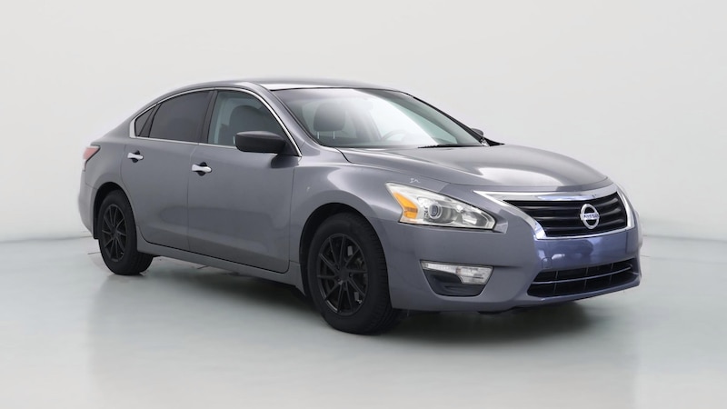 2014 Nissan Altima S Hero Image
