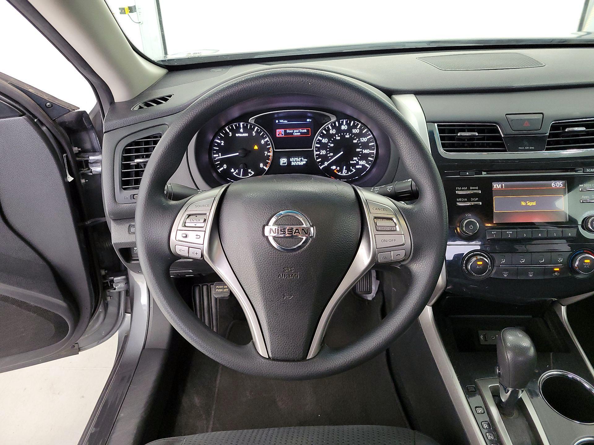 Thumbnail: 2014 Nissan Altima - 10