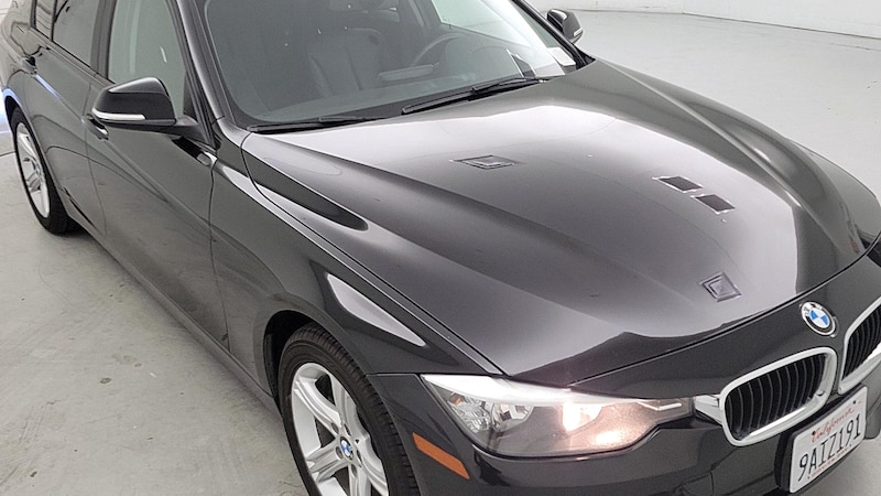 2015 BMW 3 Series 320i Hero Image