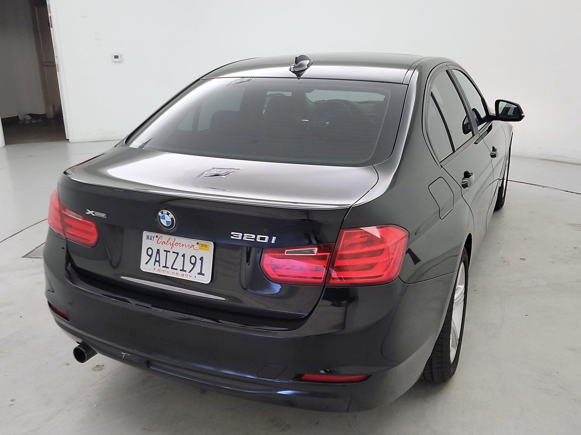 Thumbnail: 2015 BMW 3 Series - 5