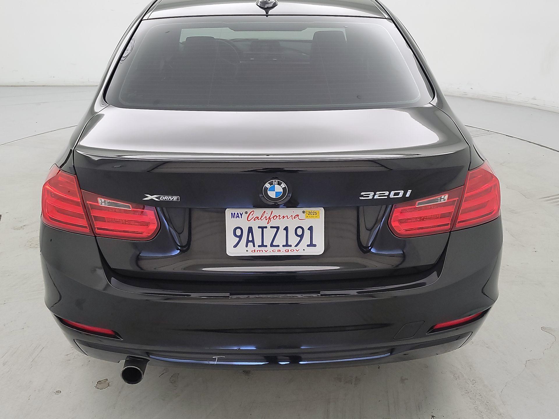 Thumbnail: 2015 BMW 3 Series - 6