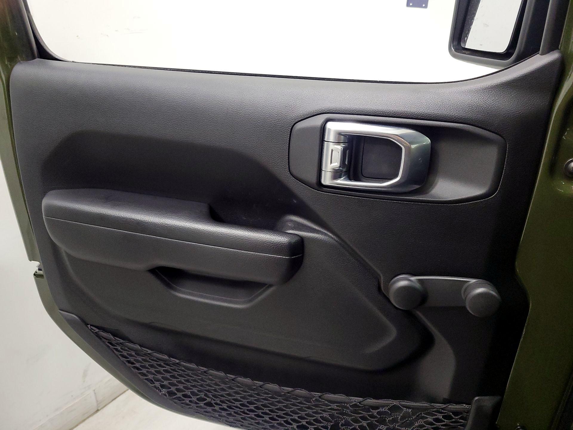 Thumbnail: 2022 Jeep Wrangler - 12