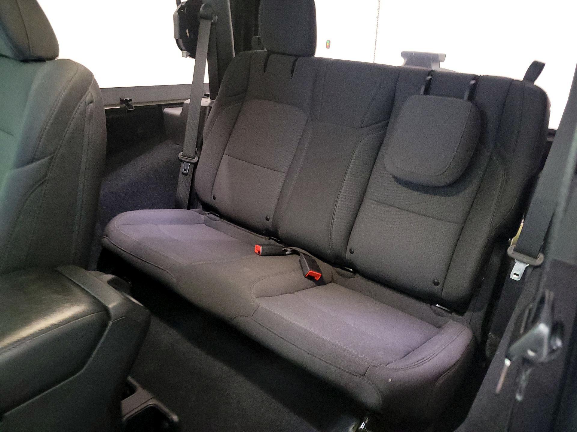 Thumbnail: 2022 Jeep Wrangler - 19