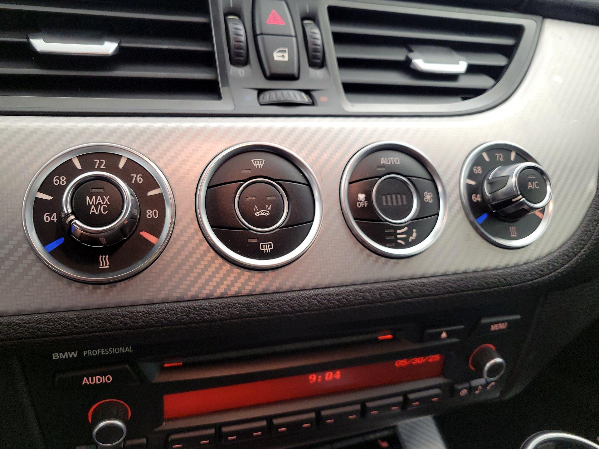 Thumbnail: 2014 BMW Z4 - 15