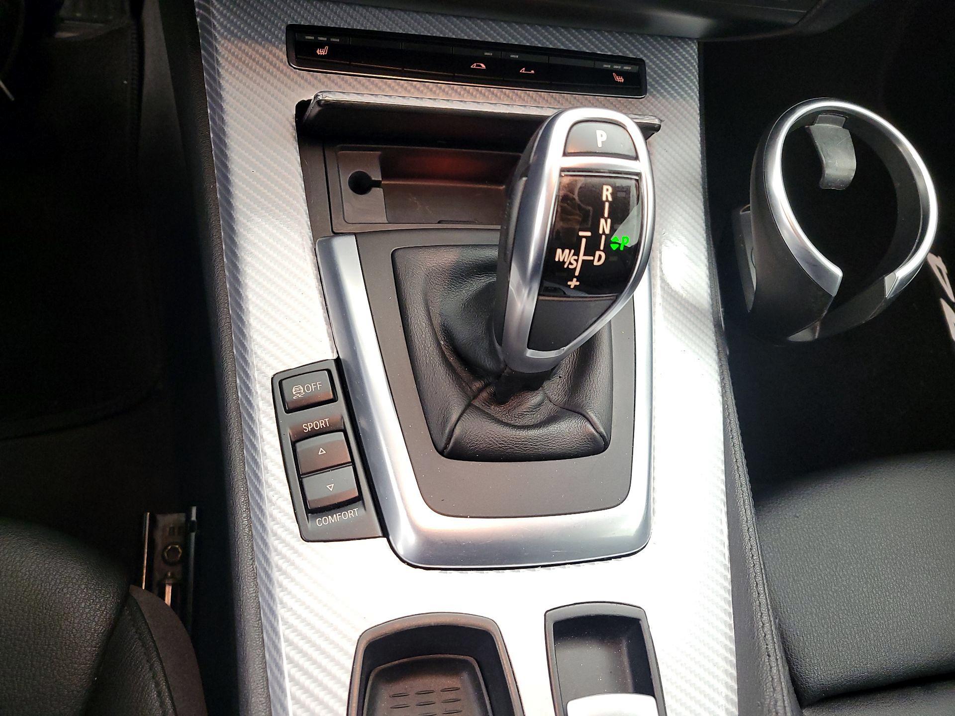Thumbnail: 2014 BMW Z4 - 16