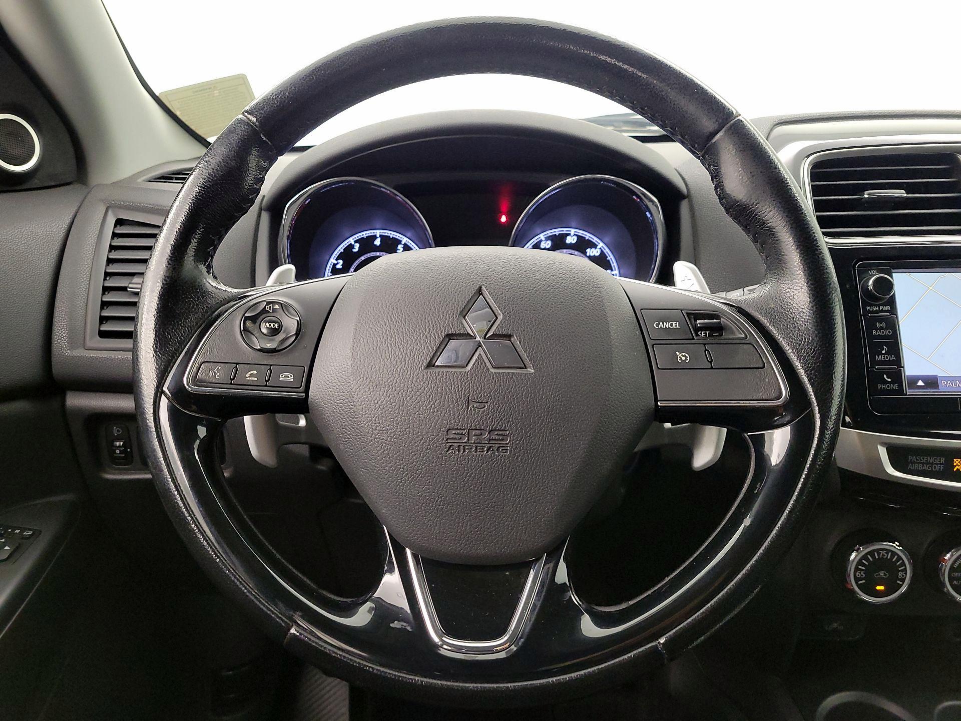 Thumbnail: 2016 Mitsubishi Outlander Sport - 10