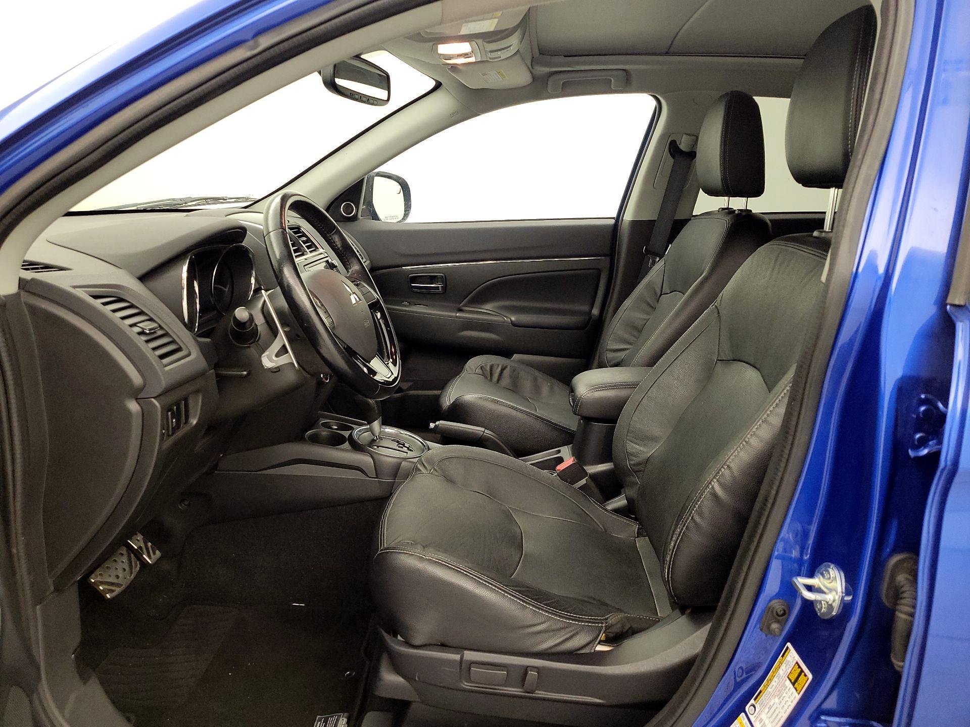 Thumbnail: 2016 Mitsubishi Outlander Sport - 11