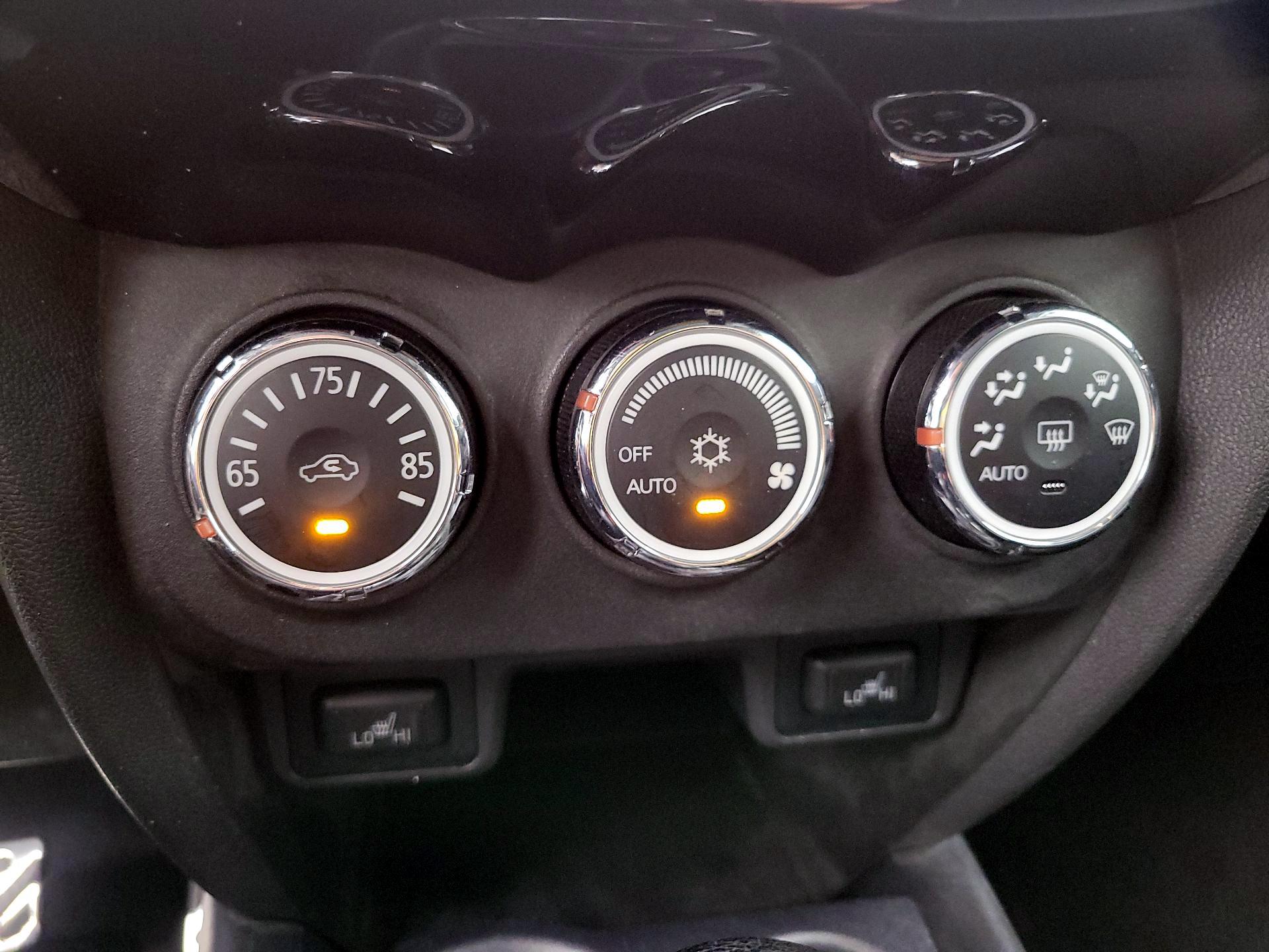 Thumbnail: 2016 Mitsubishi Outlander Sport - 17