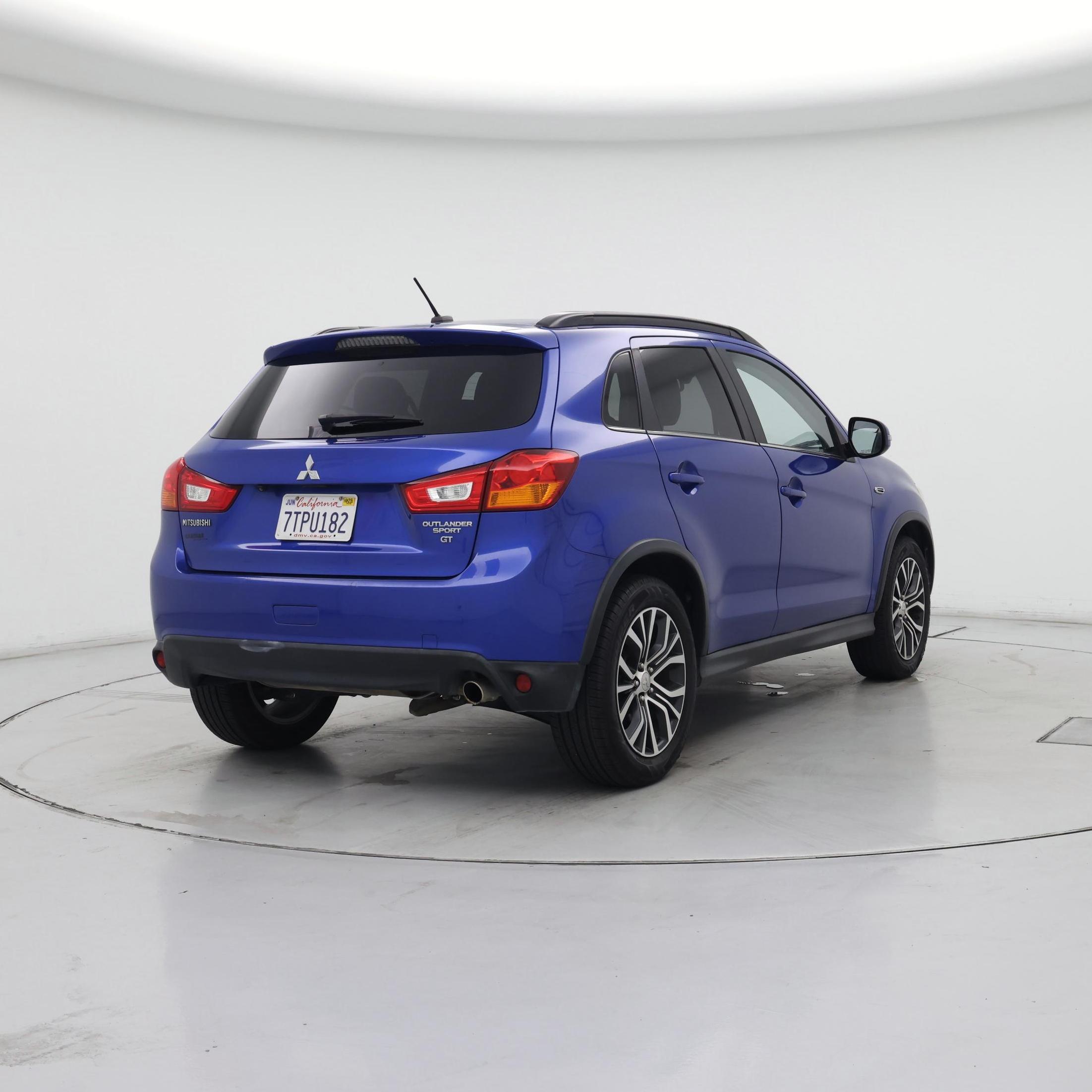 Thumbnail: 2016 Mitsubishi Outlander Sport - 8