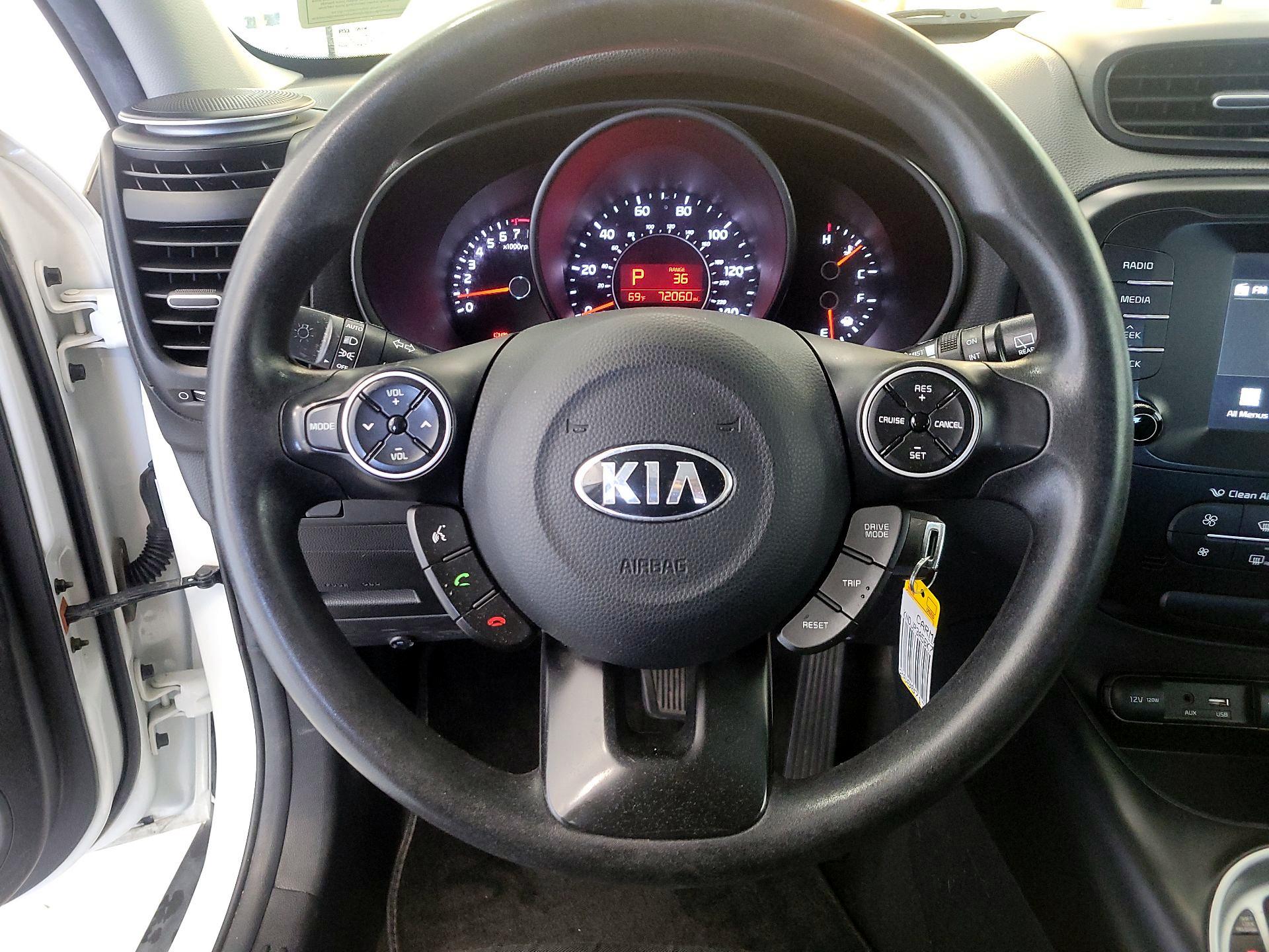 Thumbnail: 2019 Kia Soul - 10