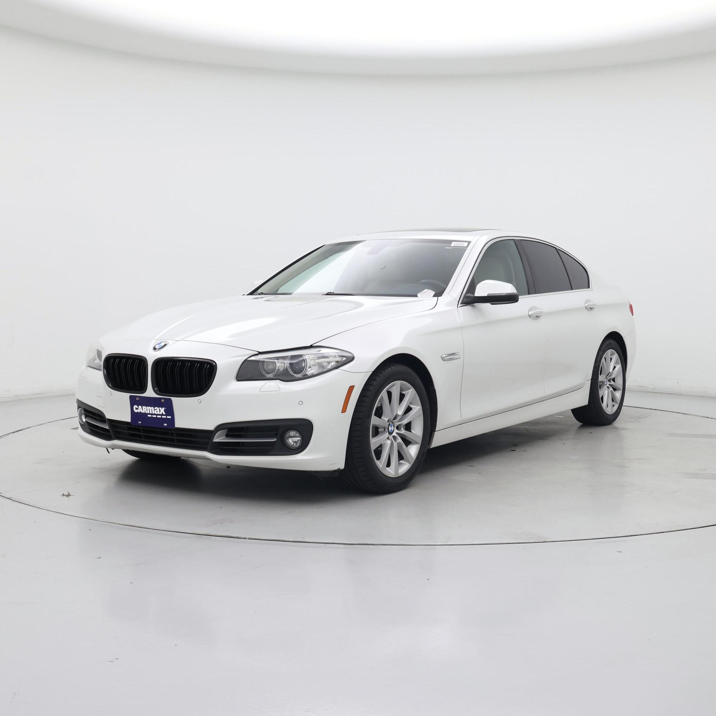 Thumbnail: 2016 BMW 5 Series - 4