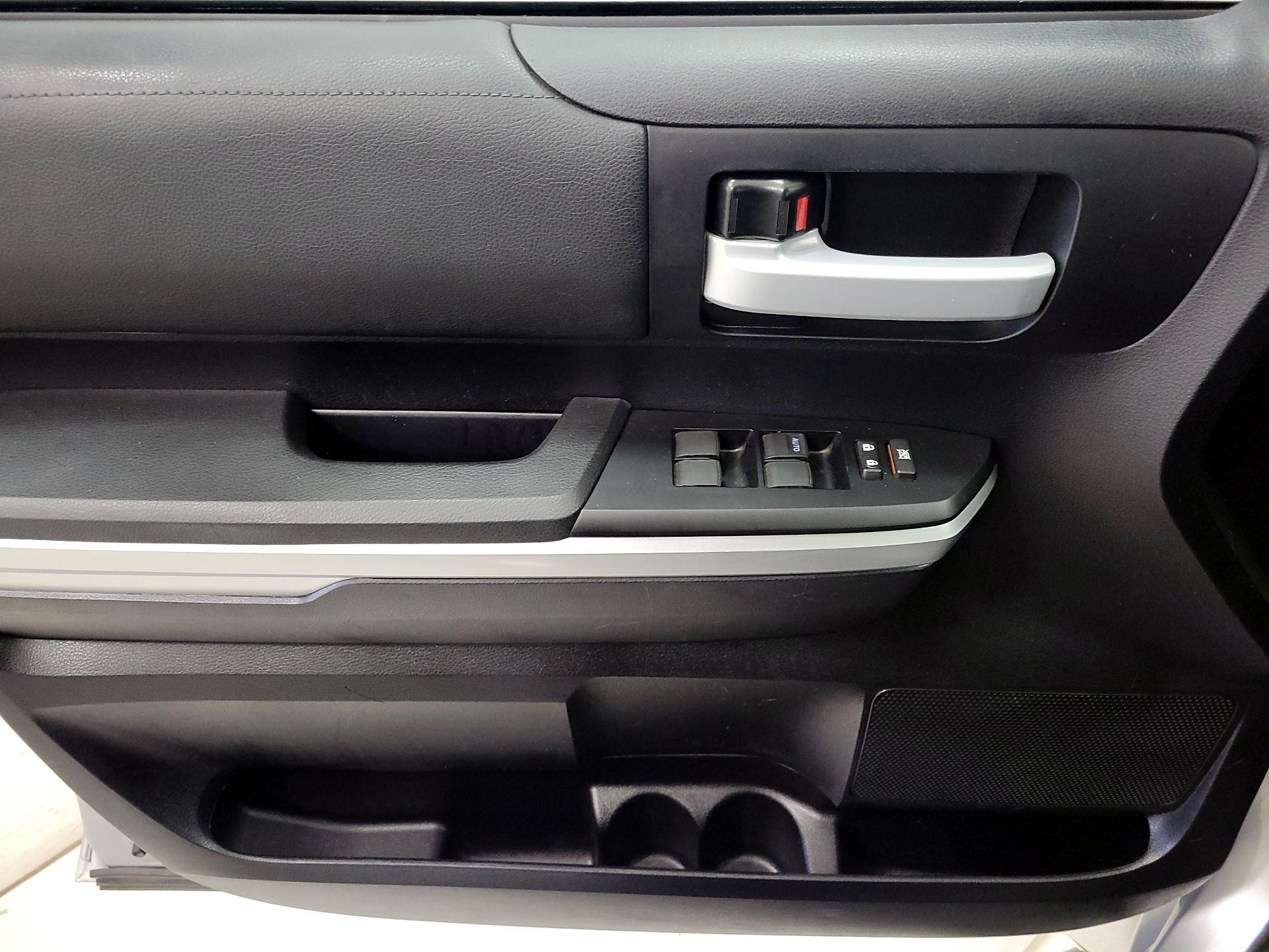 Thumbnail: 2014 Toyota Tundra - 12