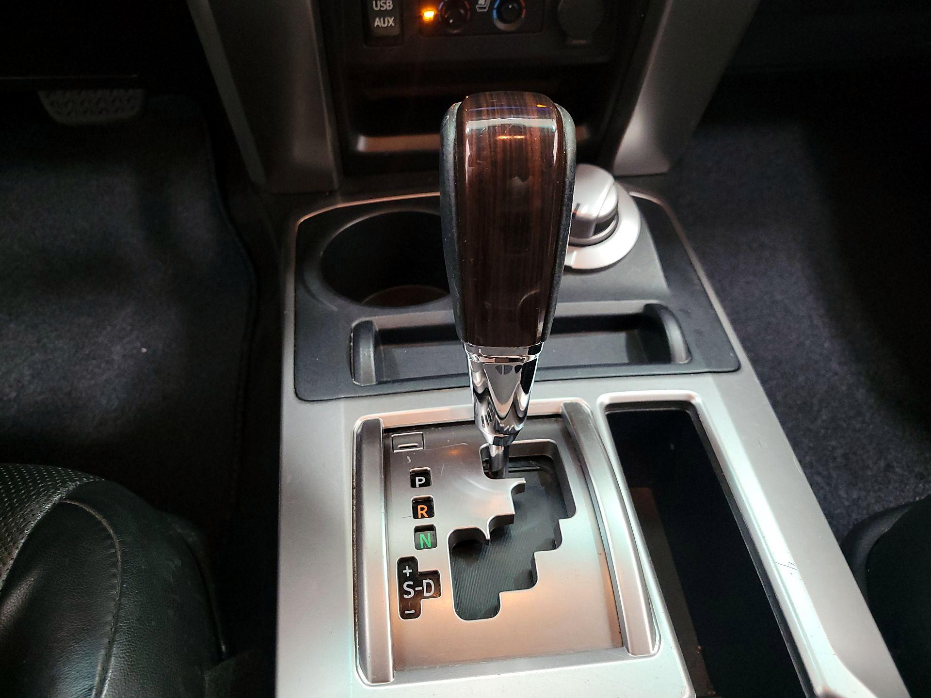 Thumbnail: 2019 Toyota 4Runner - 18