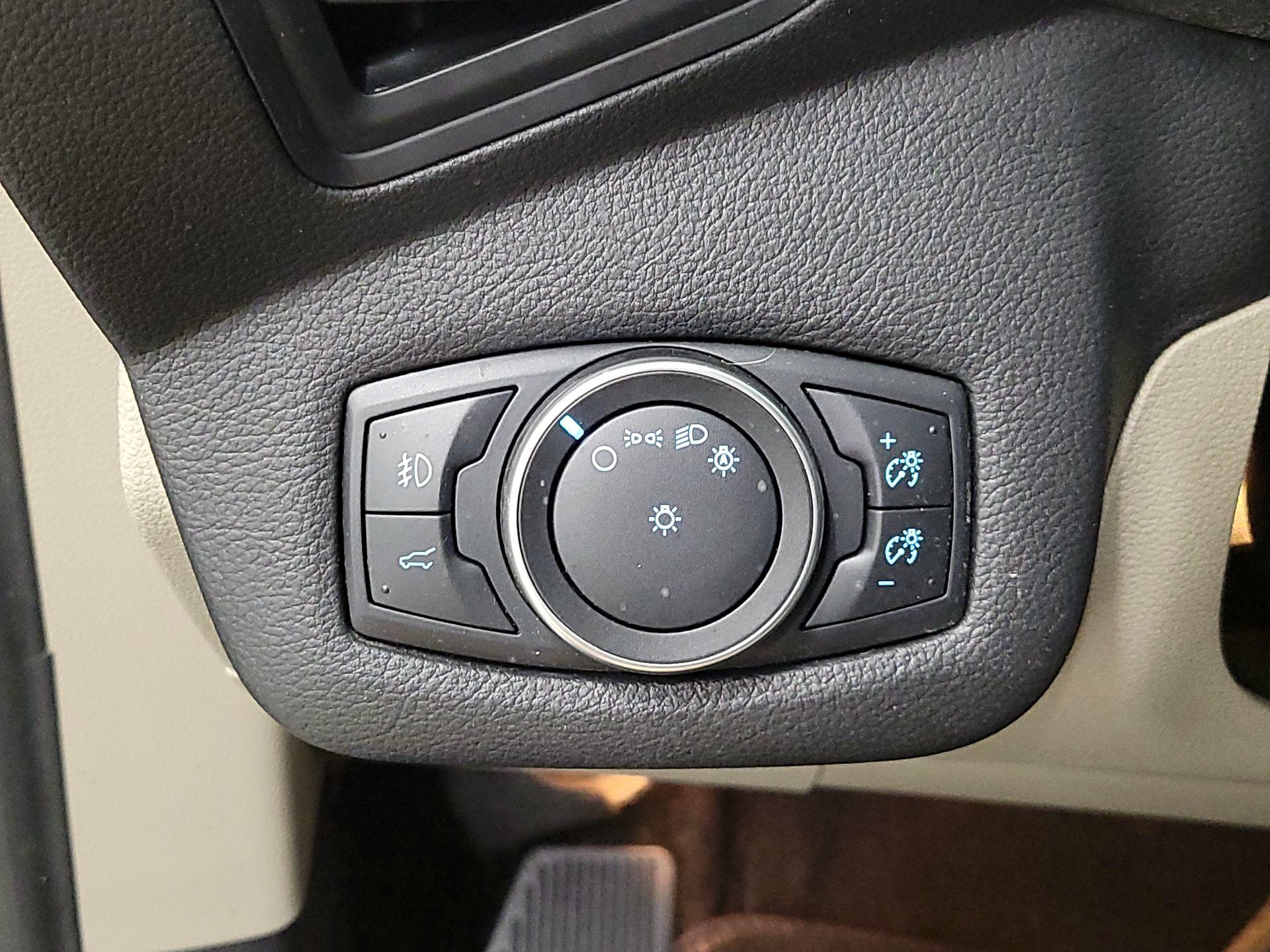 Thumbnail: 2018 Ford Escape - 13