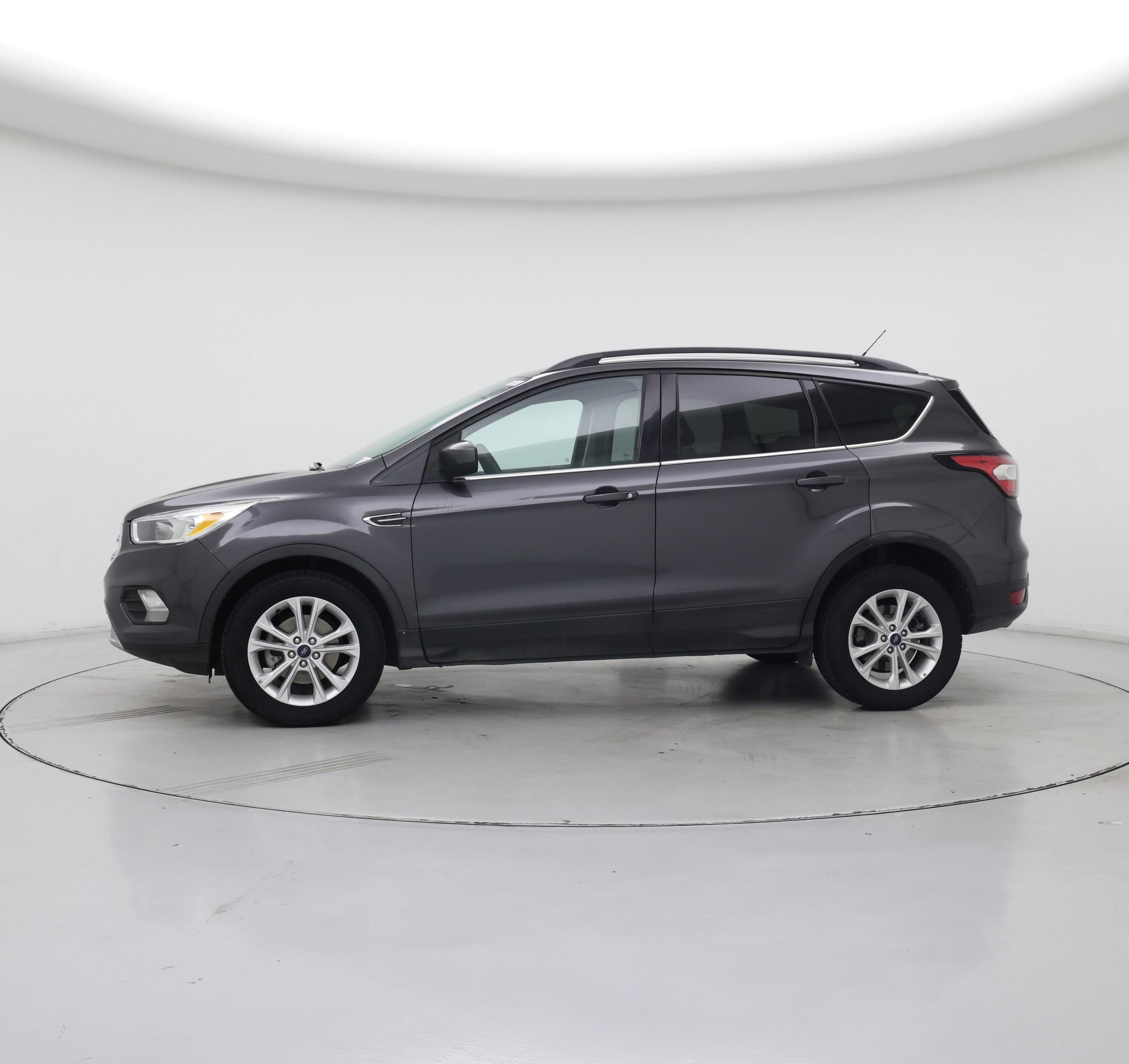 Thumbnail: 2018 Ford Escape - 3