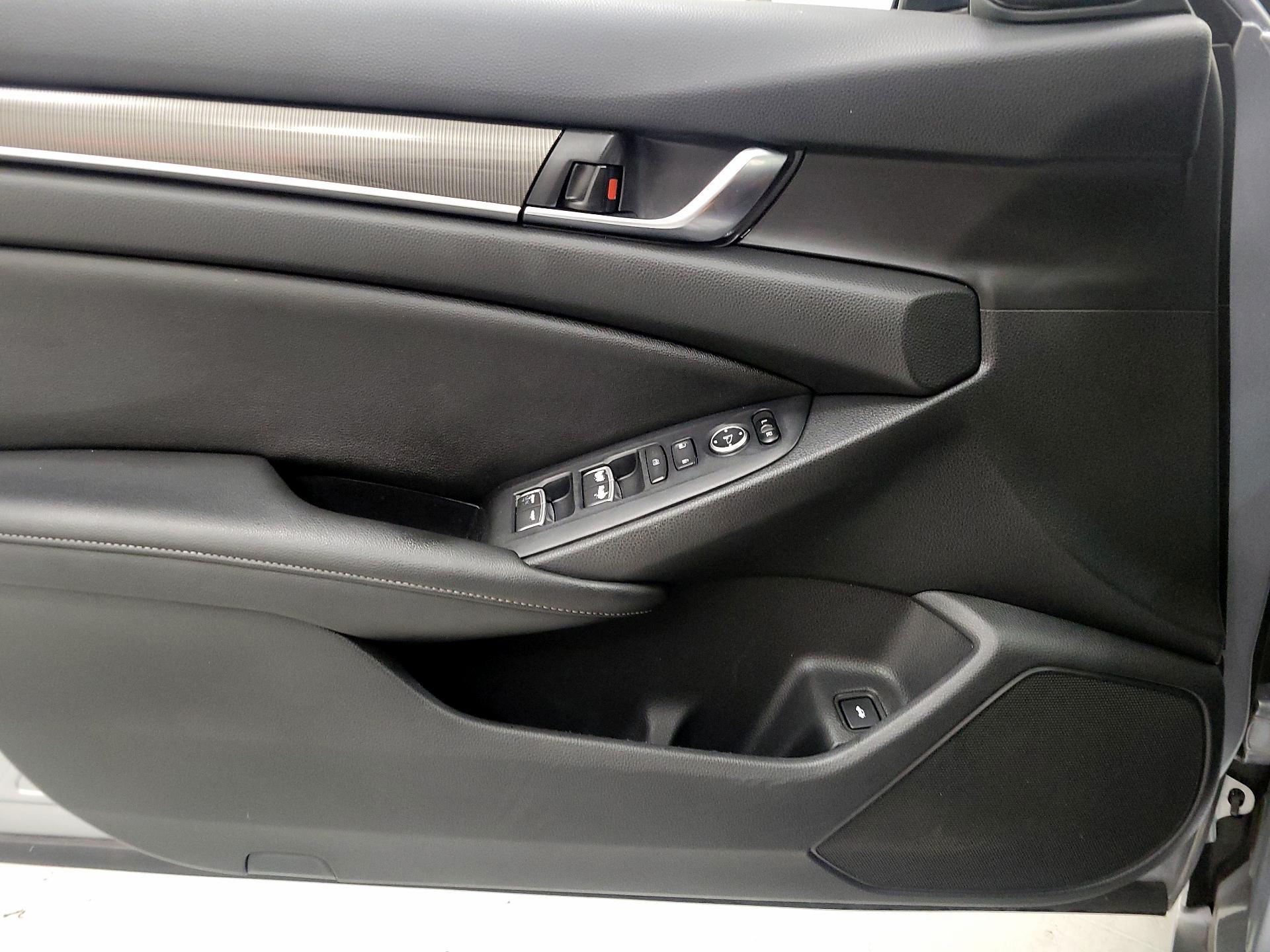 Thumbnail: 2019 Honda Accord - 12