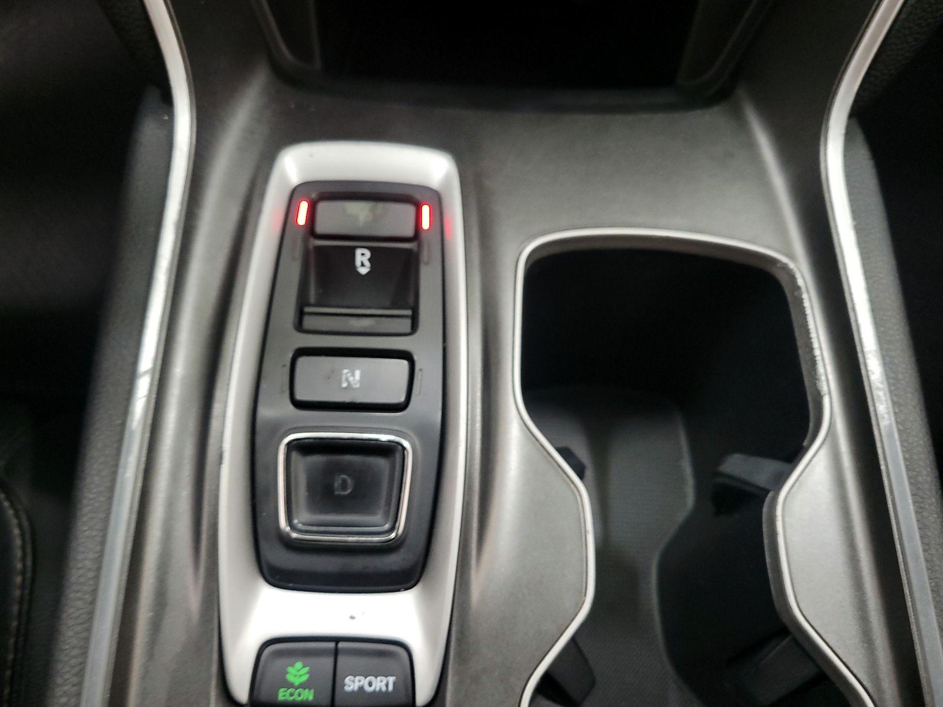 Thumbnail: 2019 Honda Accord - 17