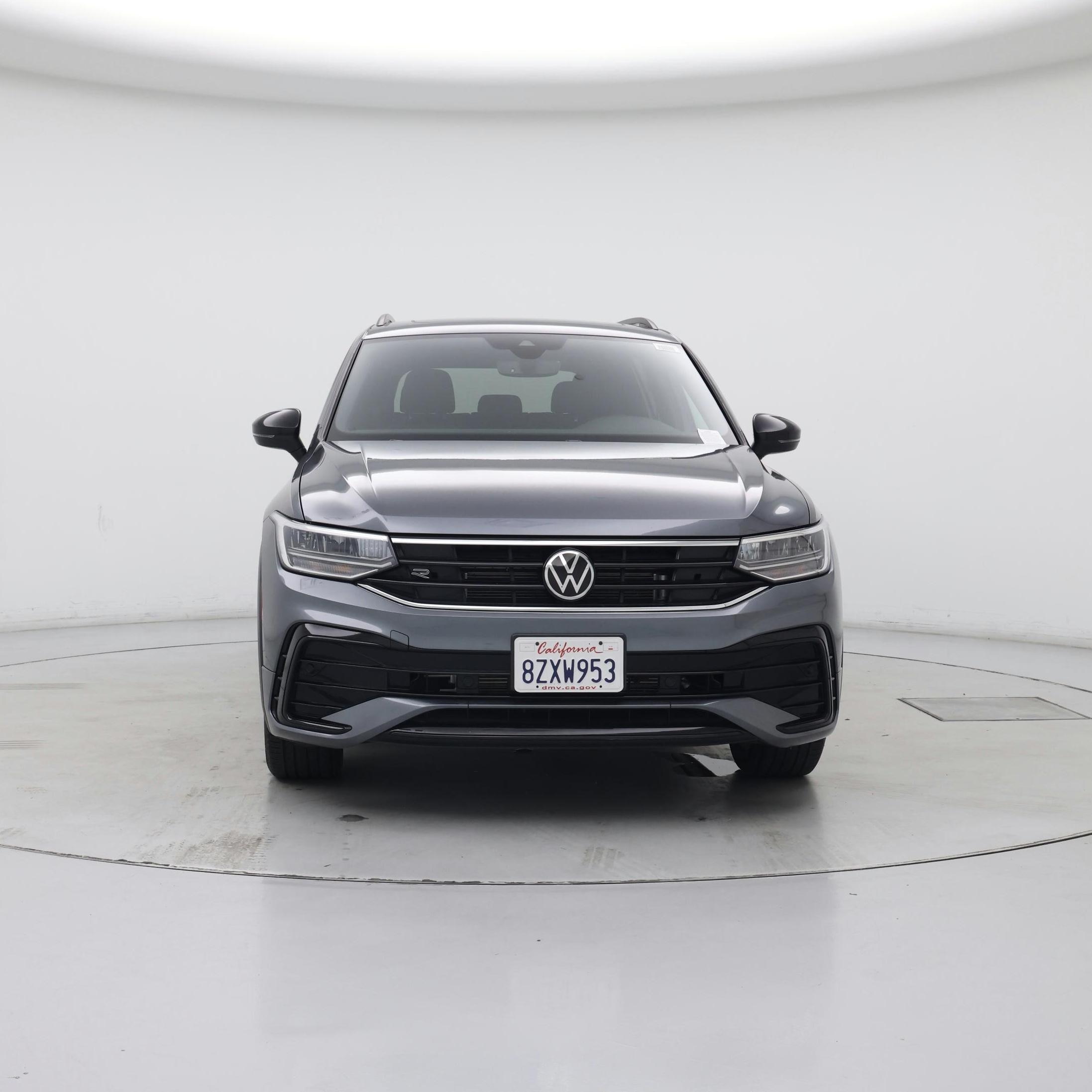 Thumbnail: 2022 Volkswagen Tiguan - 5
