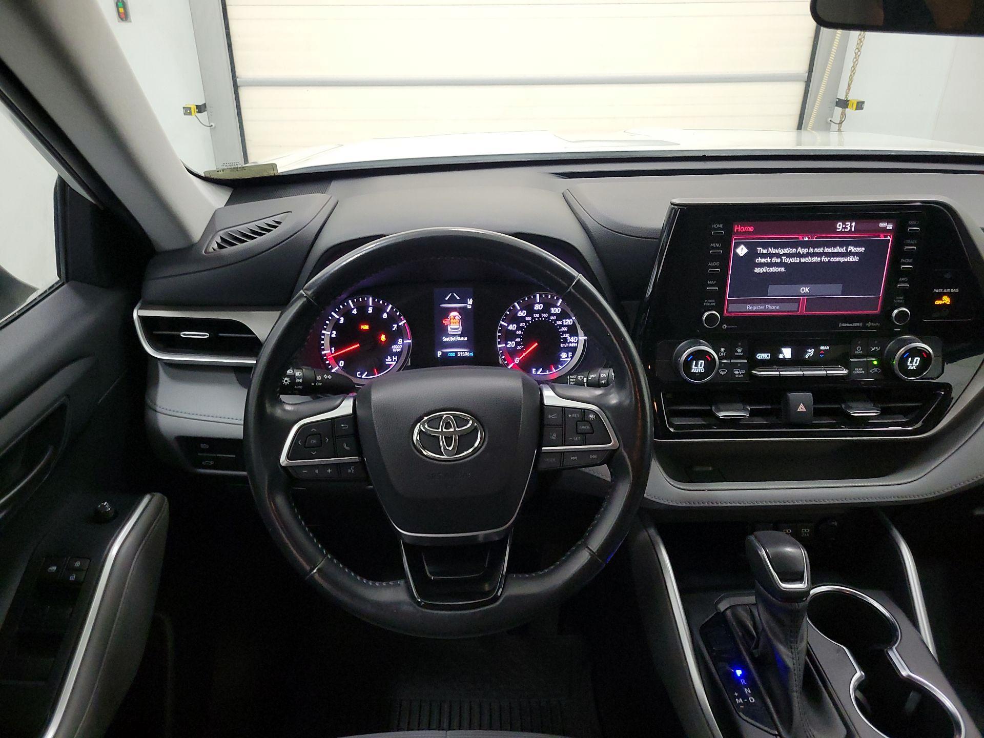 Thumbnail: 2021 Toyota Highlander - 10