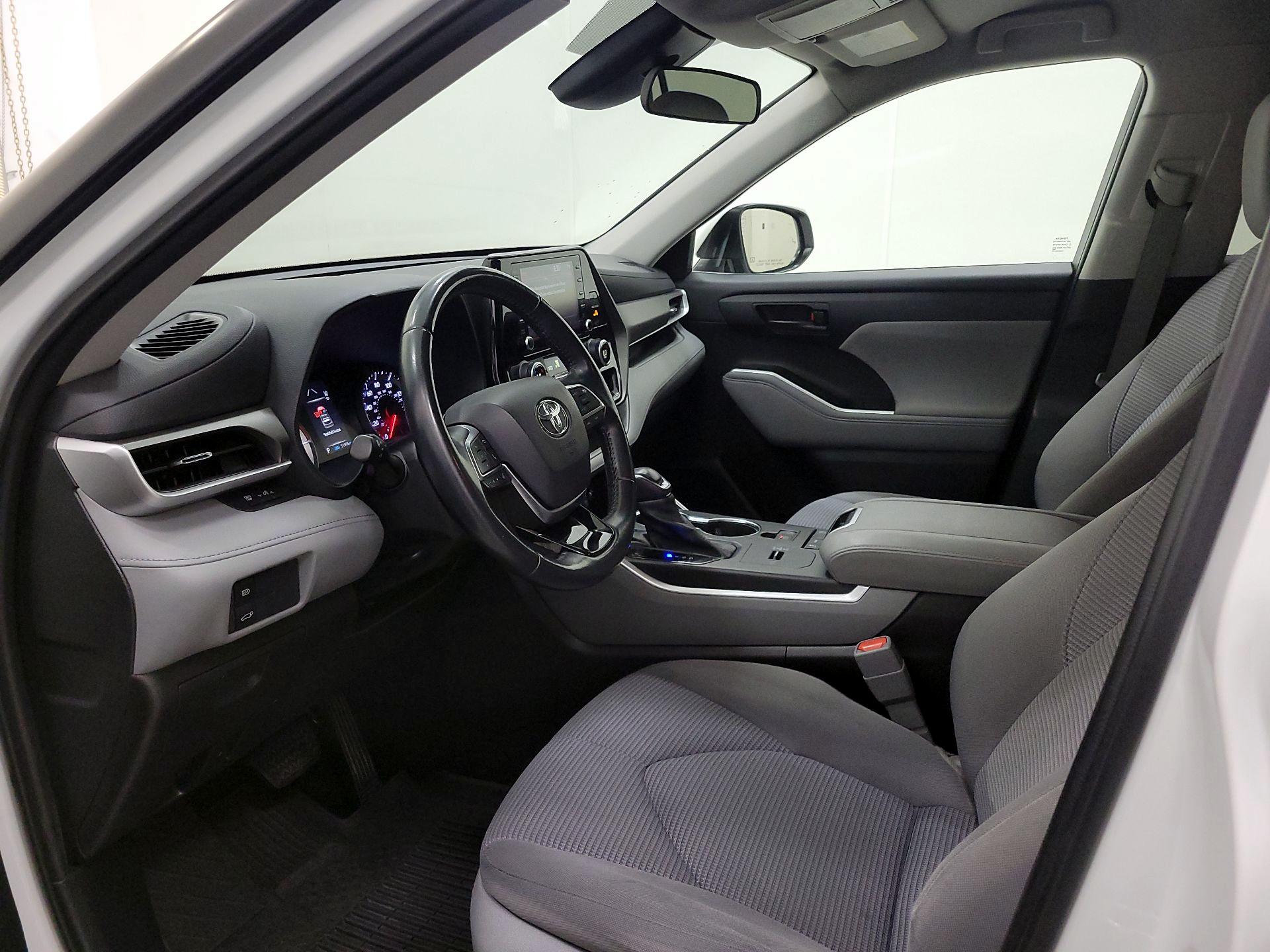 Thumbnail: 2021 Toyota Highlander - 11
