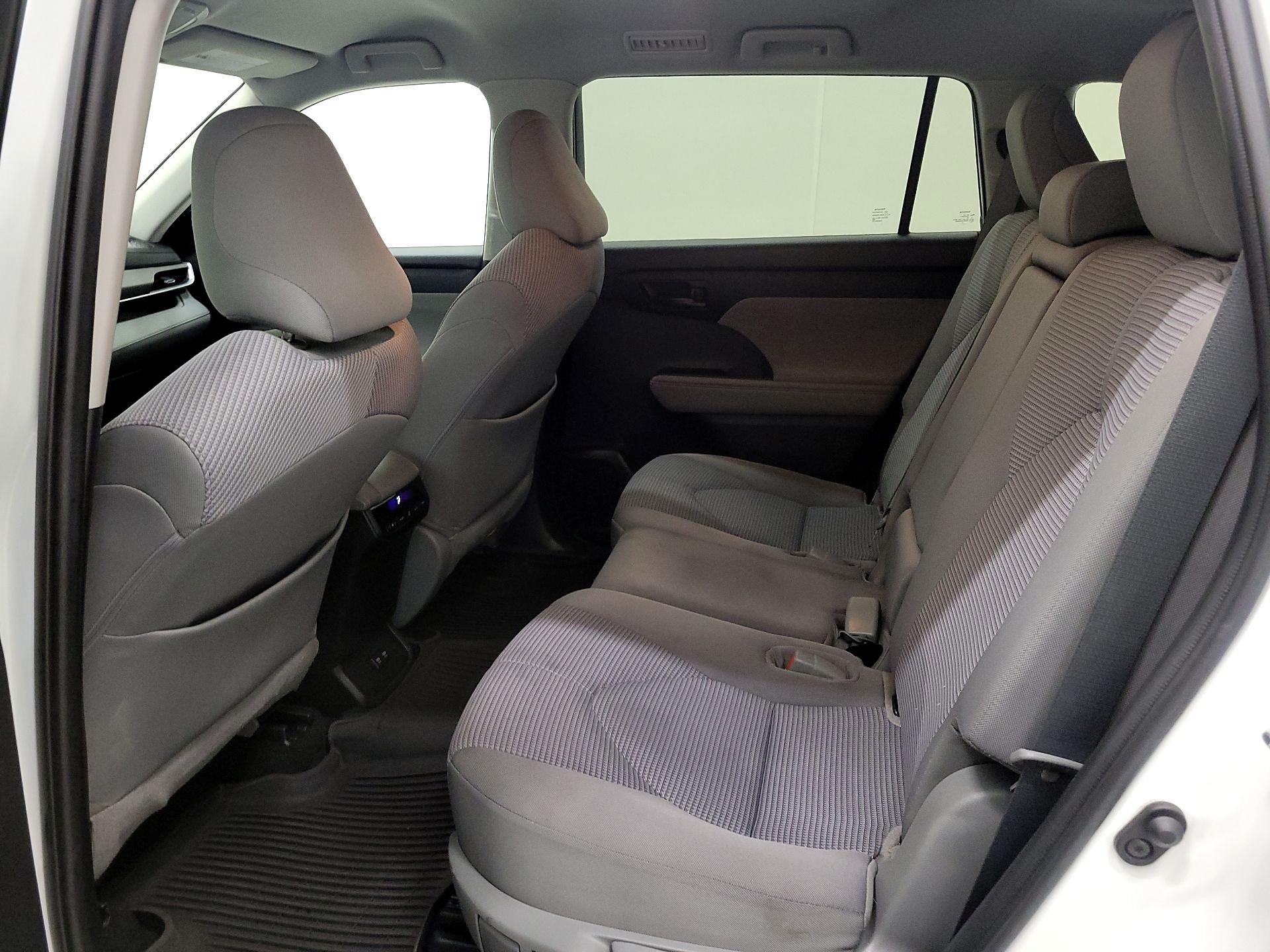 Thumbnail: 2021 Toyota Highlander - 19