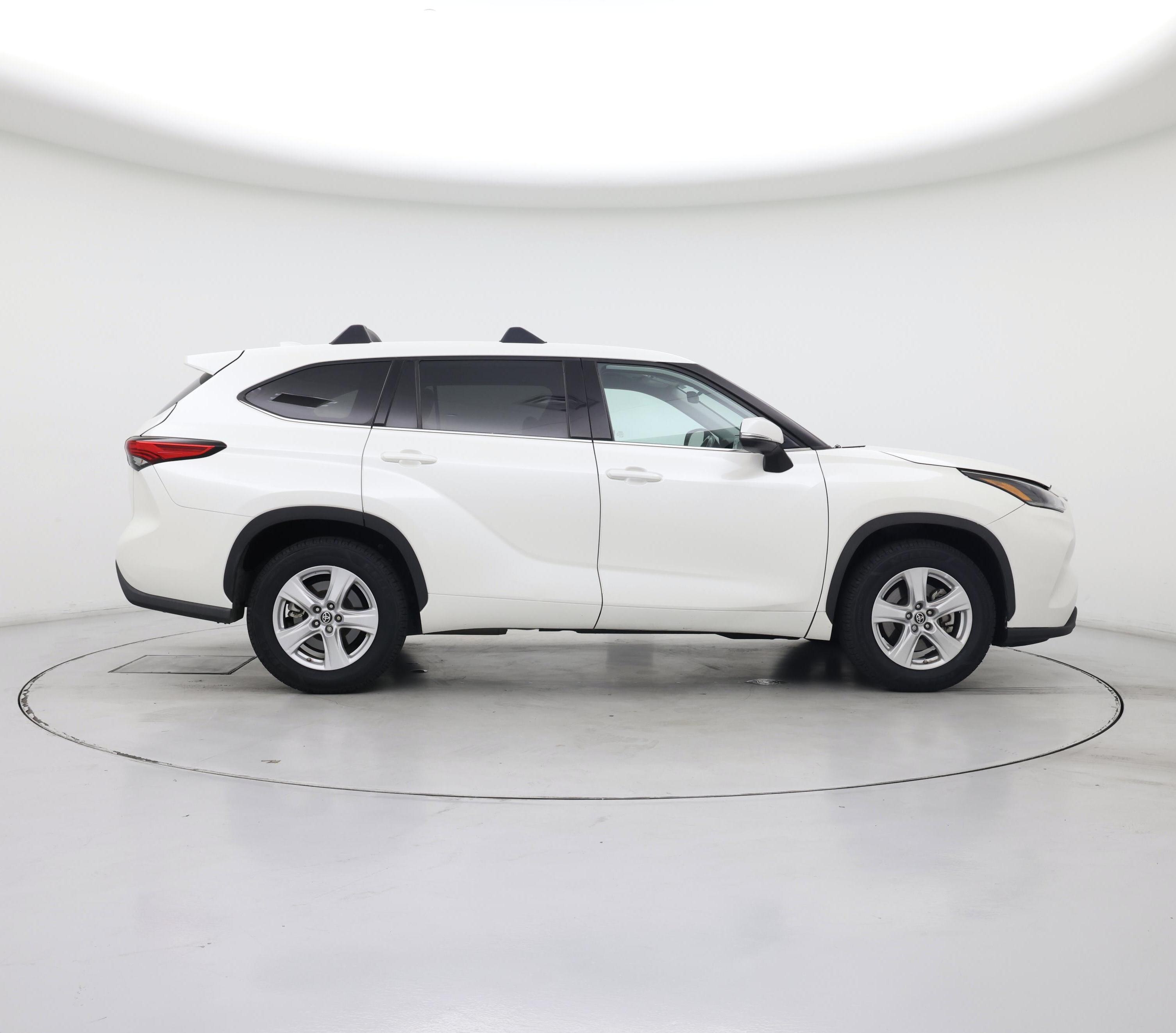 Thumbnail: 2021 Toyota Highlander - 7