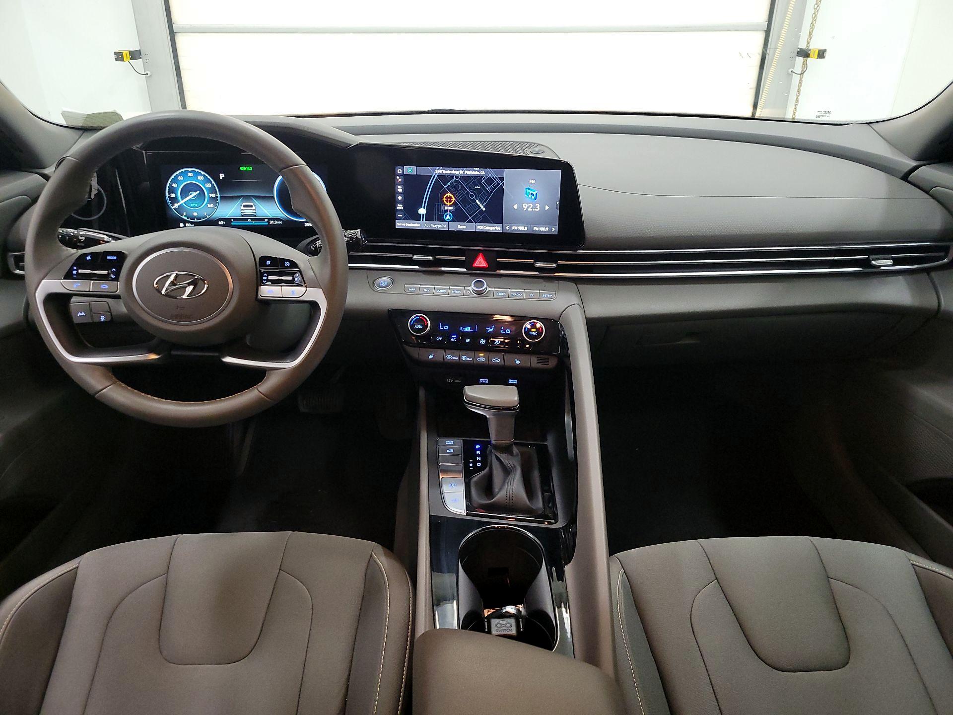 Thumbnail: 2023 Hyundai Elantra - 9