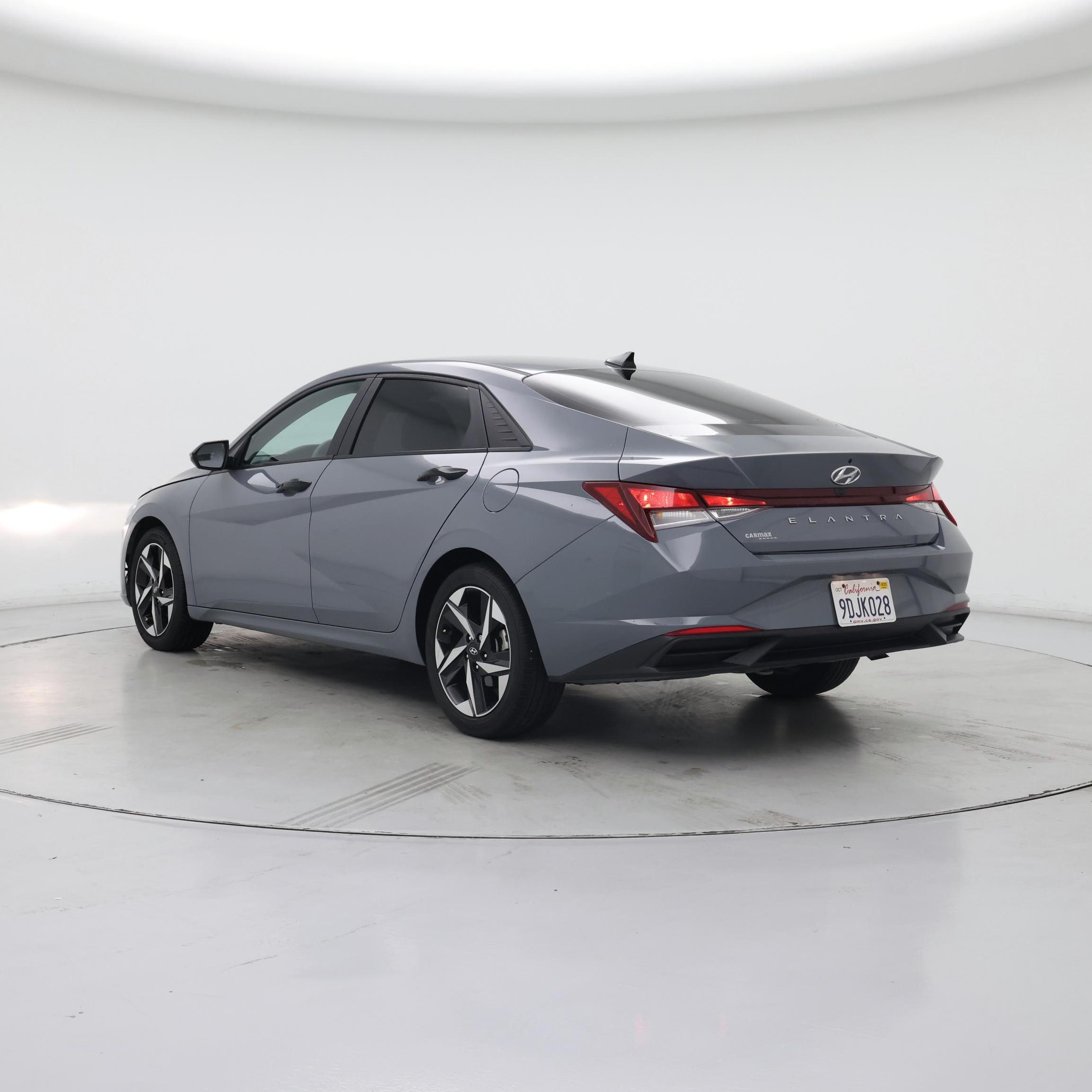 Thumbnail: 2023 Hyundai Elantra - 2