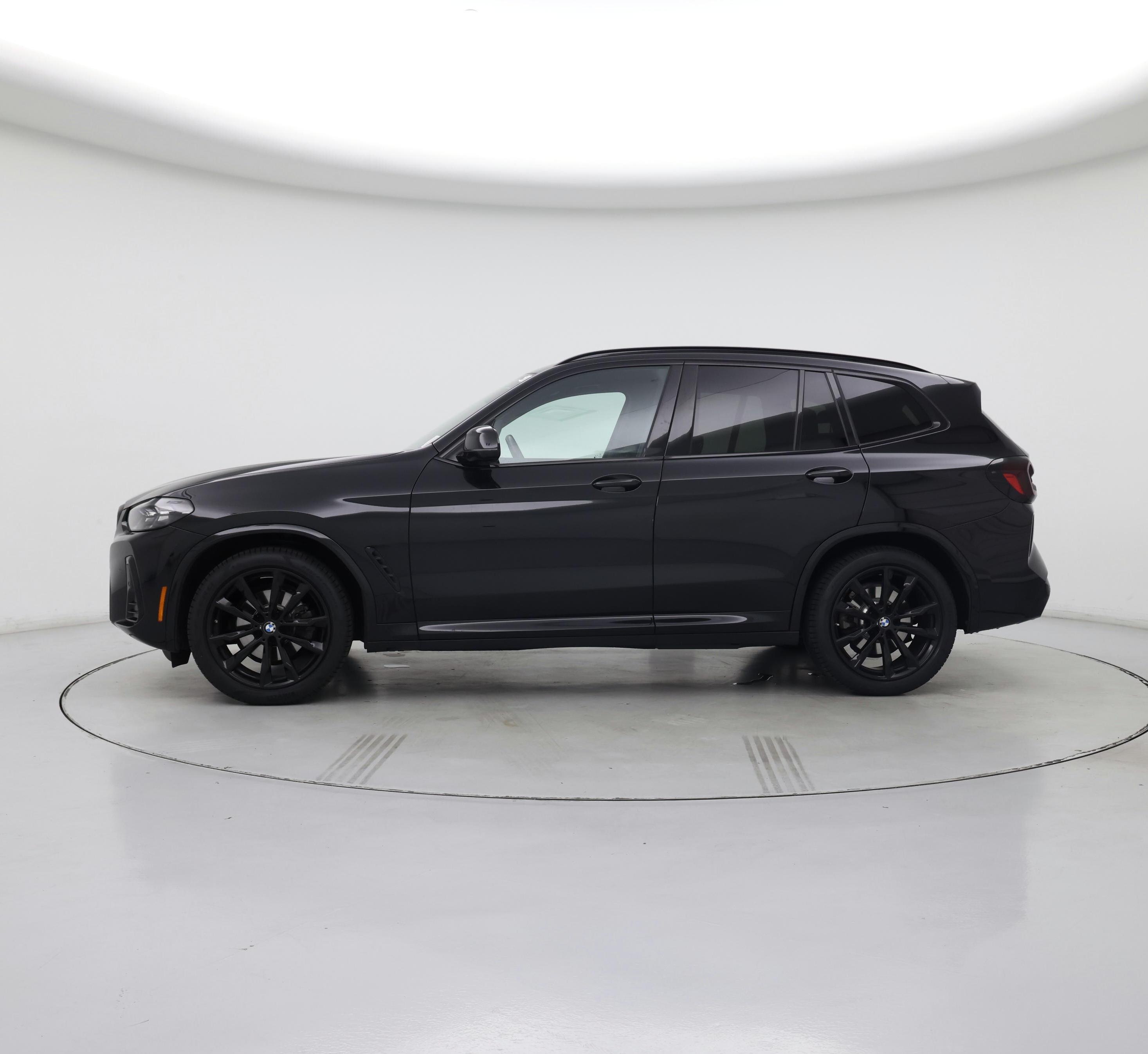 Thumbnail: 2023 BMW X3 - 3