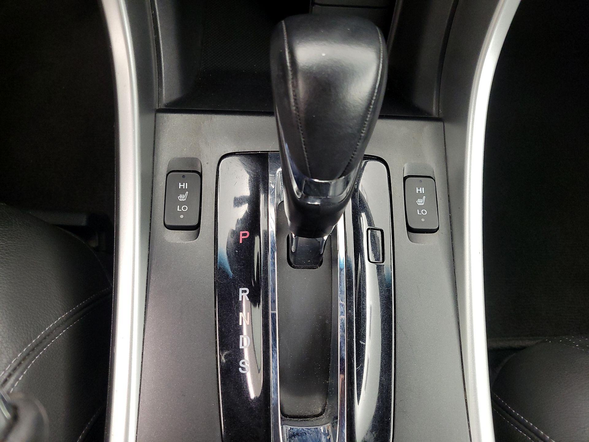 Thumbnail: 2013 Honda Accord - 17