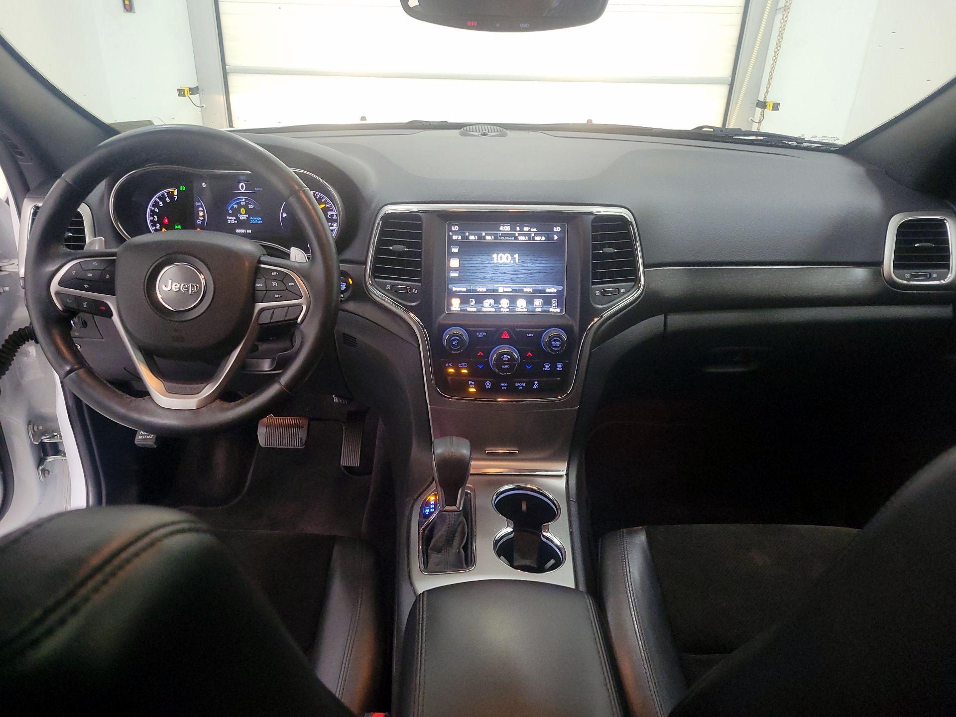 Thumbnail: 2017 Jeep Grand Cherokee - 9