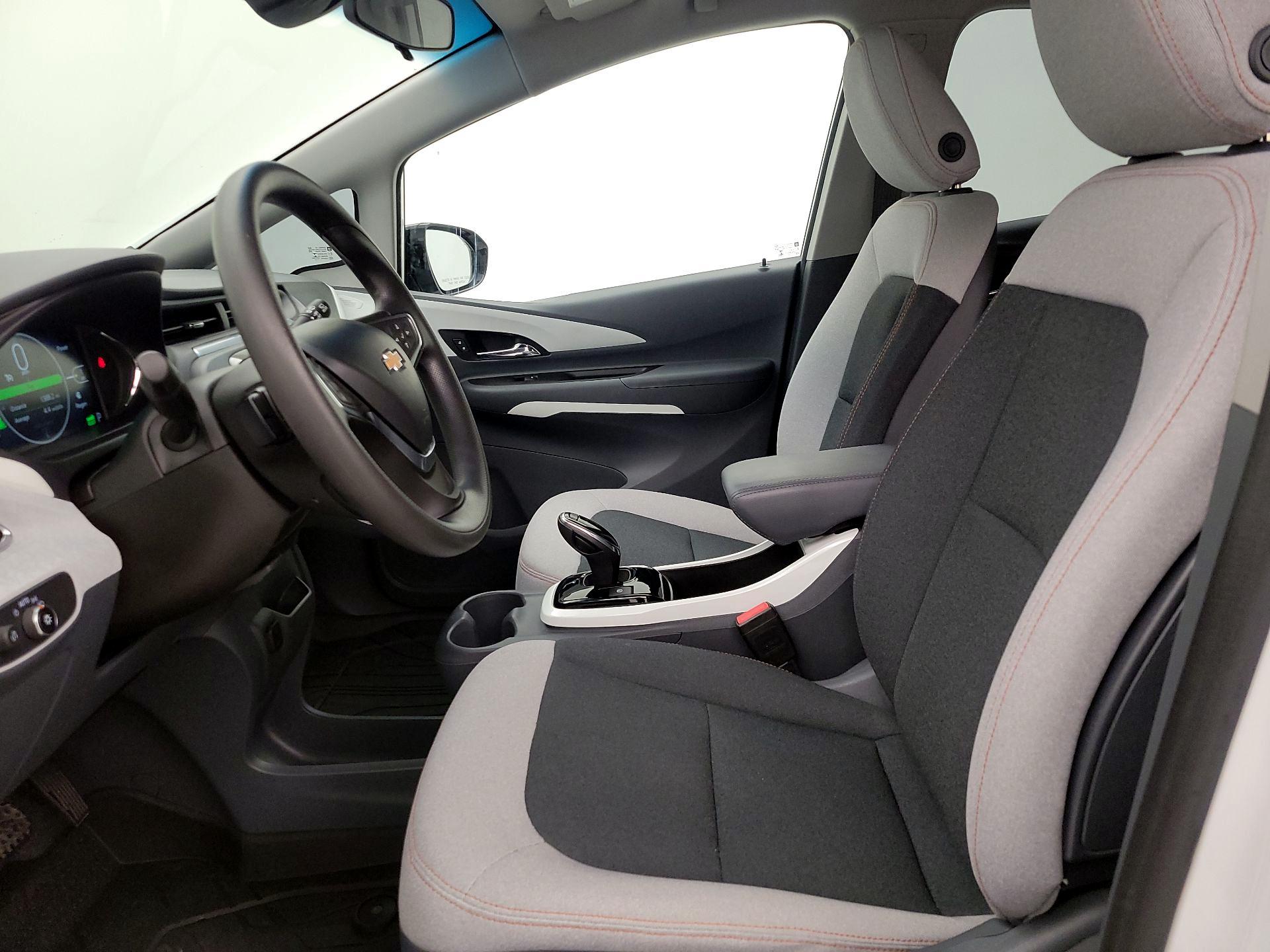 Thumbnail: 2020 Chevrolet Bolt EV - 11
