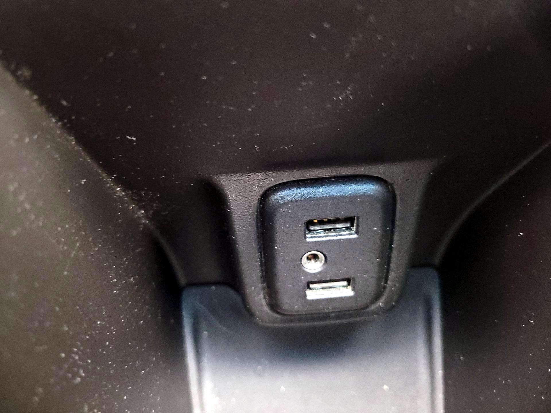 Thumbnail: 2020 Chevrolet Bolt EV - 18