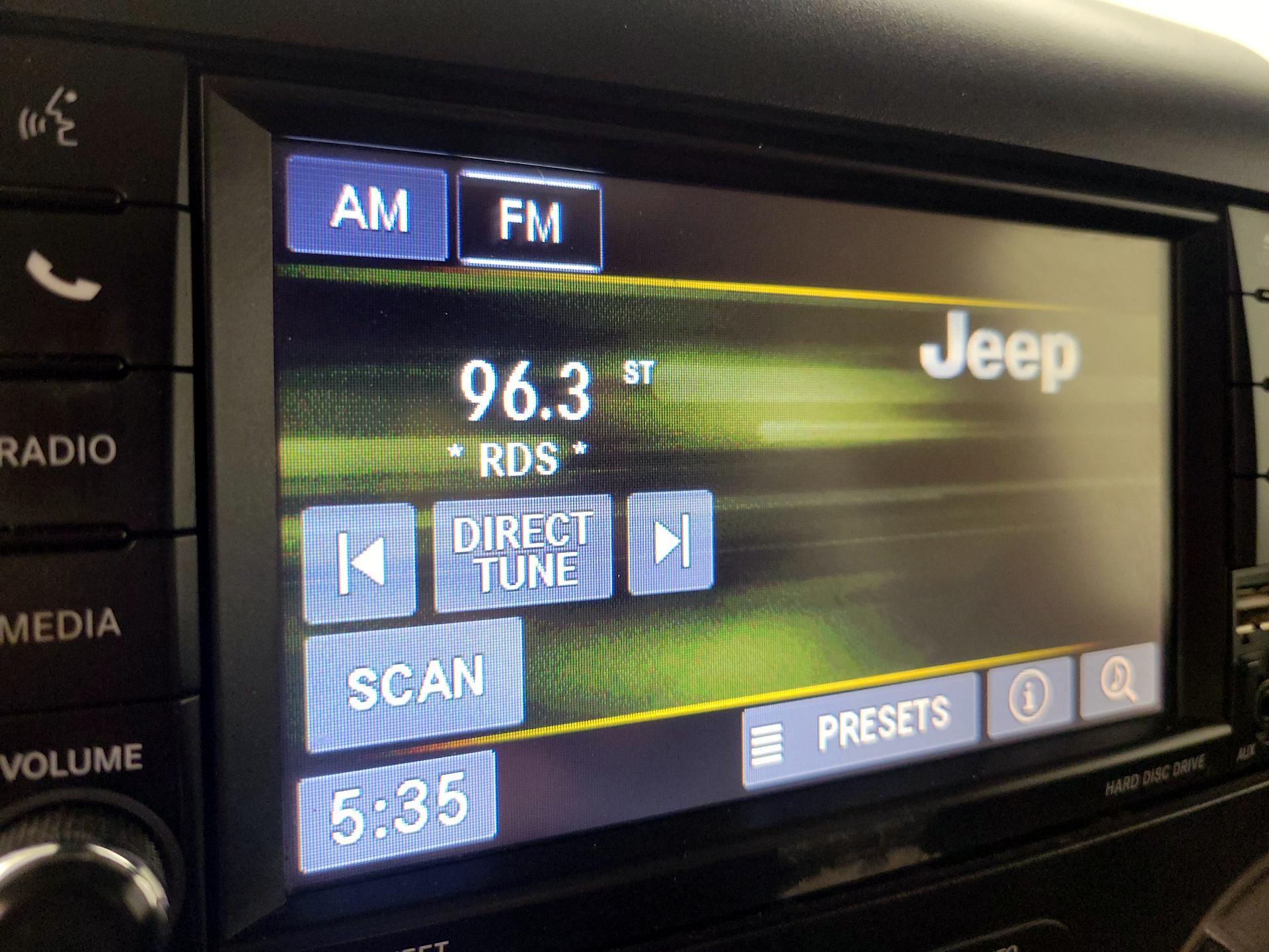 Thumbnail: 2015 Jeep Wrangler - 13