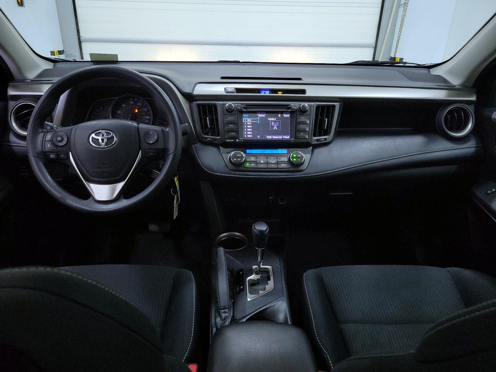 Thumbnail: 2014 Toyota RAV4 - 9