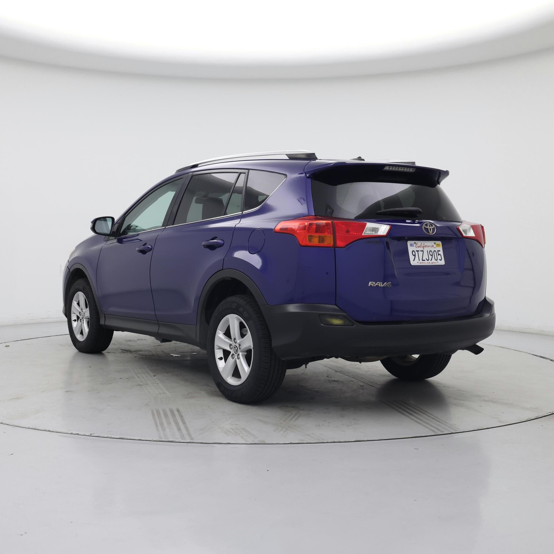 Thumbnail: 2014 Toyota RAV4 - 2