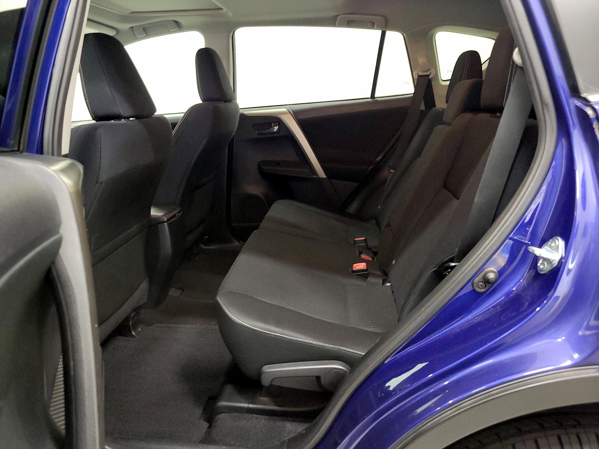 Thumbnail: 2014 Toyota RAV4 - 20