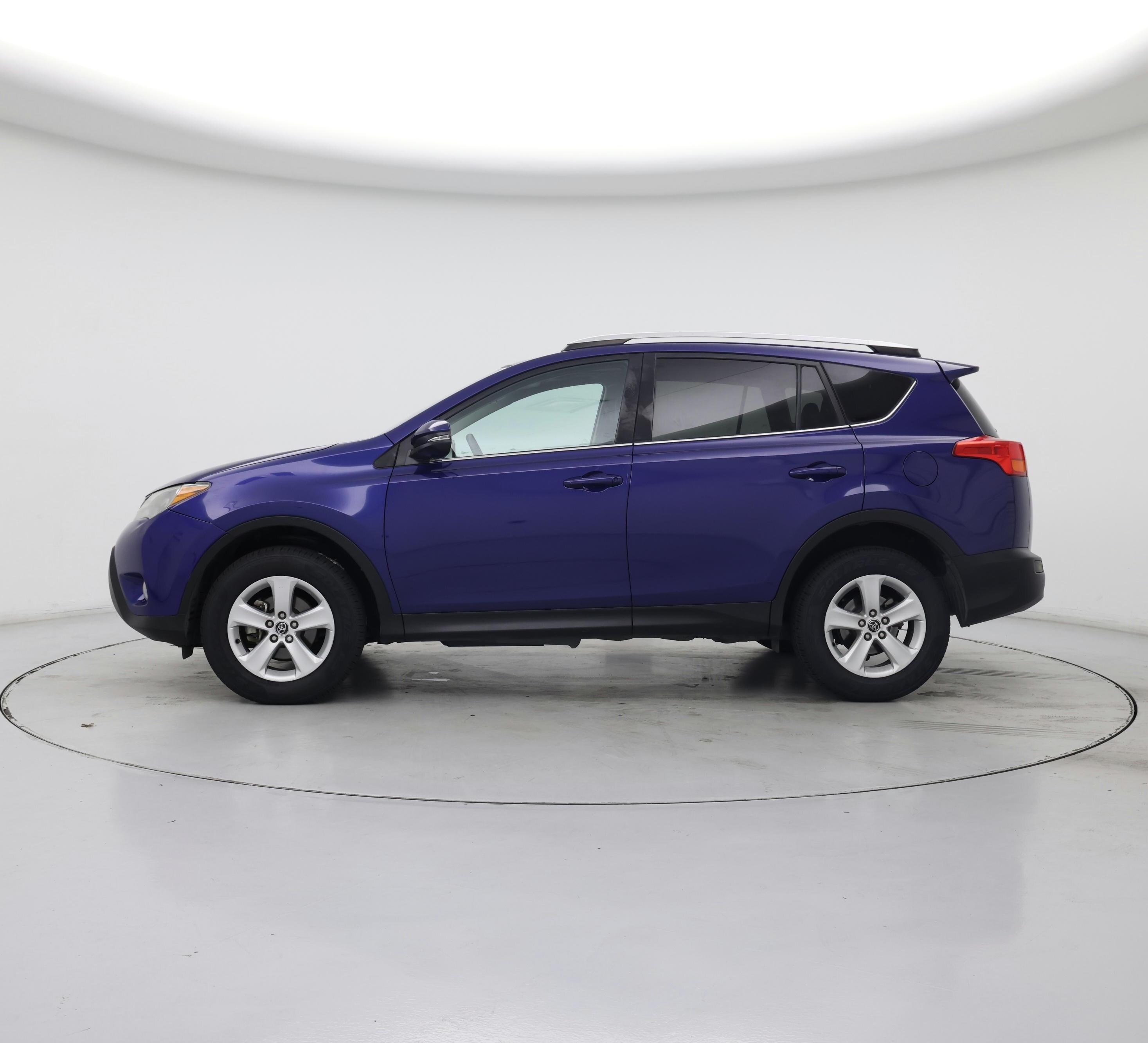 Thumbnail: 2014 Toyota RAV4 - 3