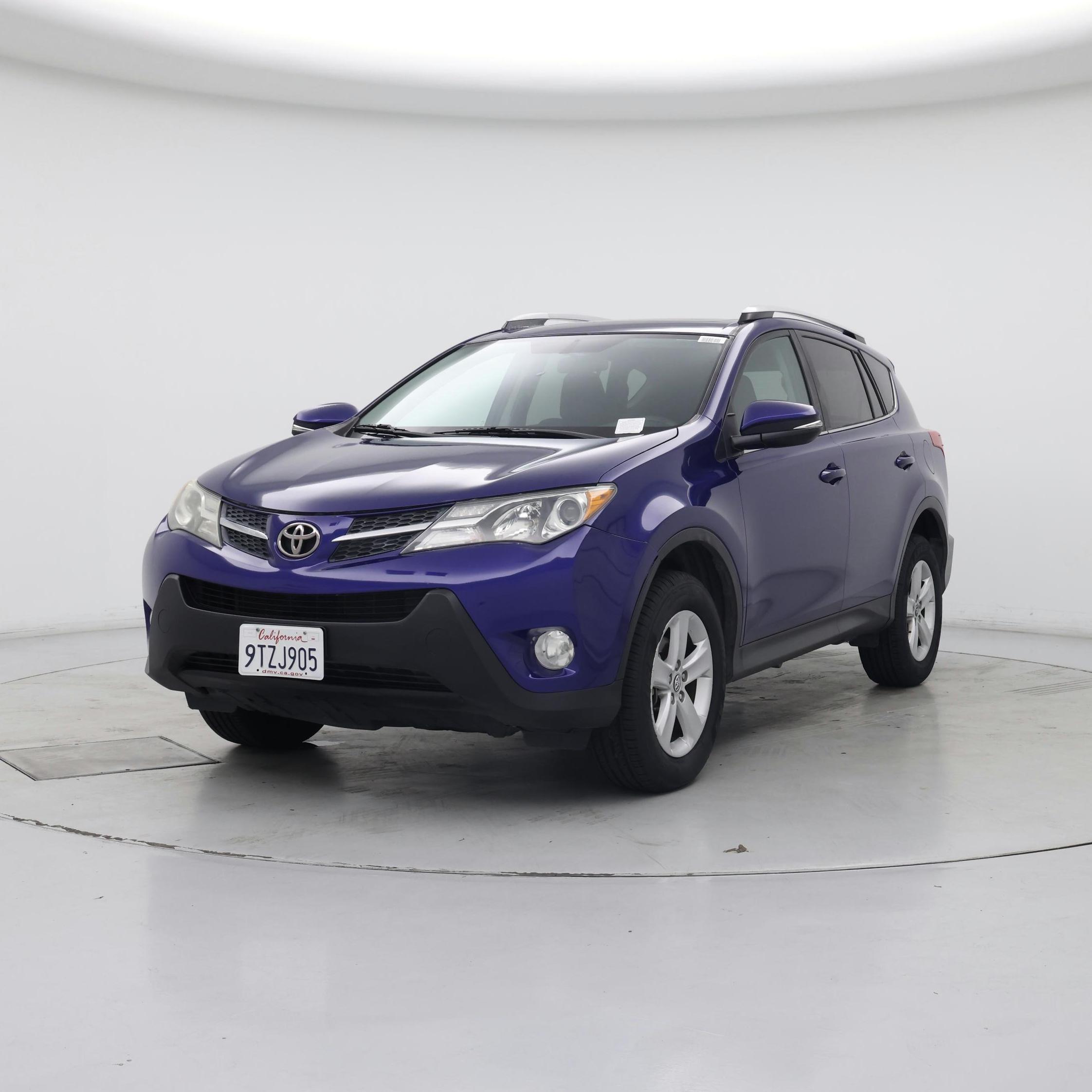 Thumbnail: 2014 Toyota RAV4 - 4