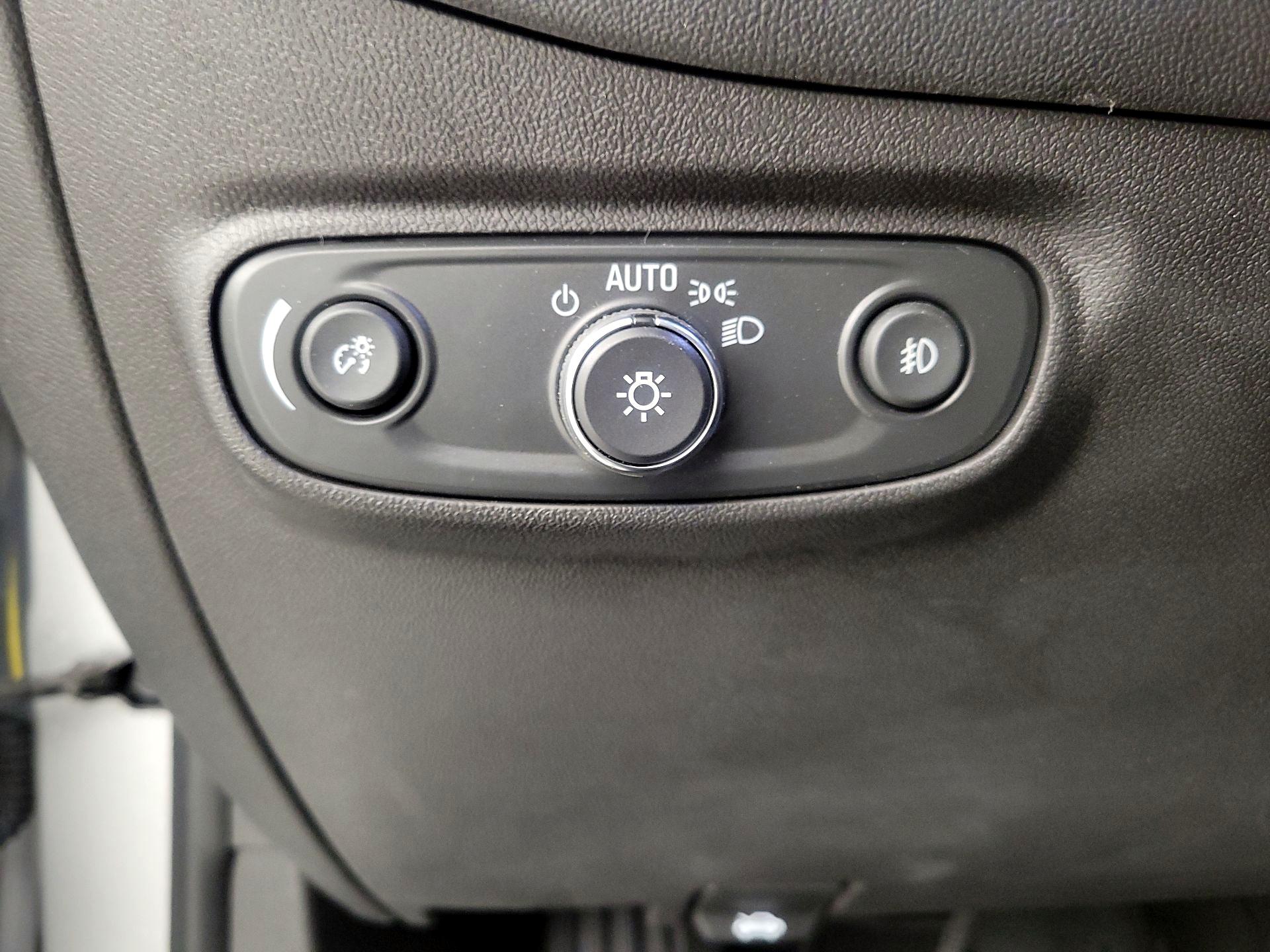 Thumbnail: 2021 Chevrolet Equinox - 13