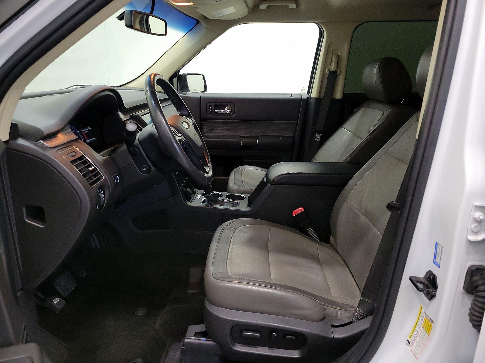 Thumbnail: 2016 Ford Flex - 11